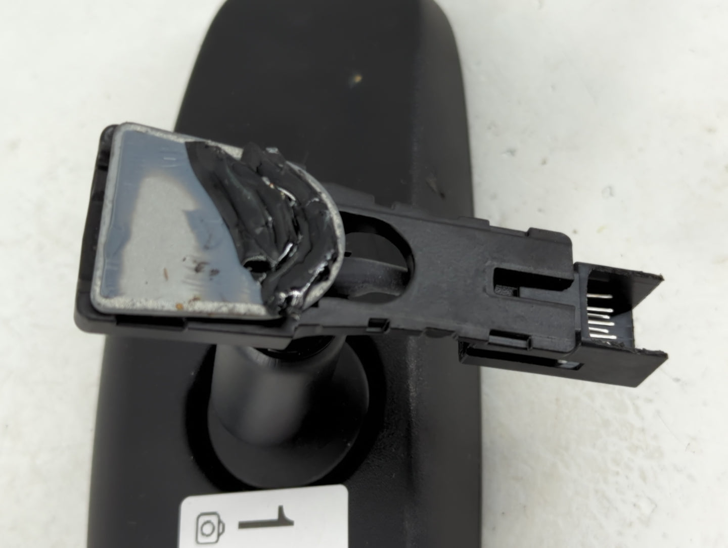 2012-2017 Buick Verano Interior Rear View Mirror Replacement OEM P/N:13584891 Fits OEM Used Auto Parts - Oemusedautoparts1.c