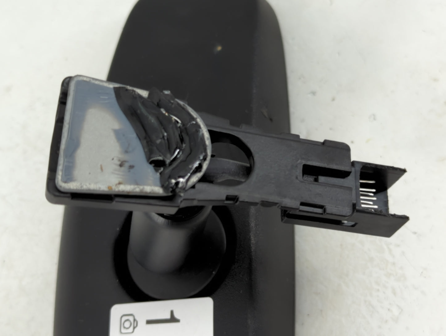 2012-2017 Buick Verano Interior Rear View Mirror Replacement OEM P/N:13584891 Fits OEM Used Auto Parts - Oemusedautoparts1.c