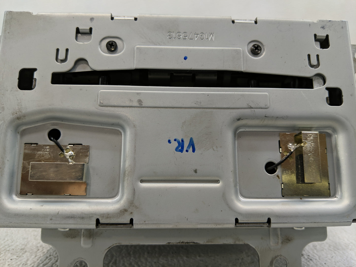 2013 Buick Verano Radio AM FM Cd Player Receiver Replacement Fits OEM Used Auto Parts - Oemusedautoparts1.com