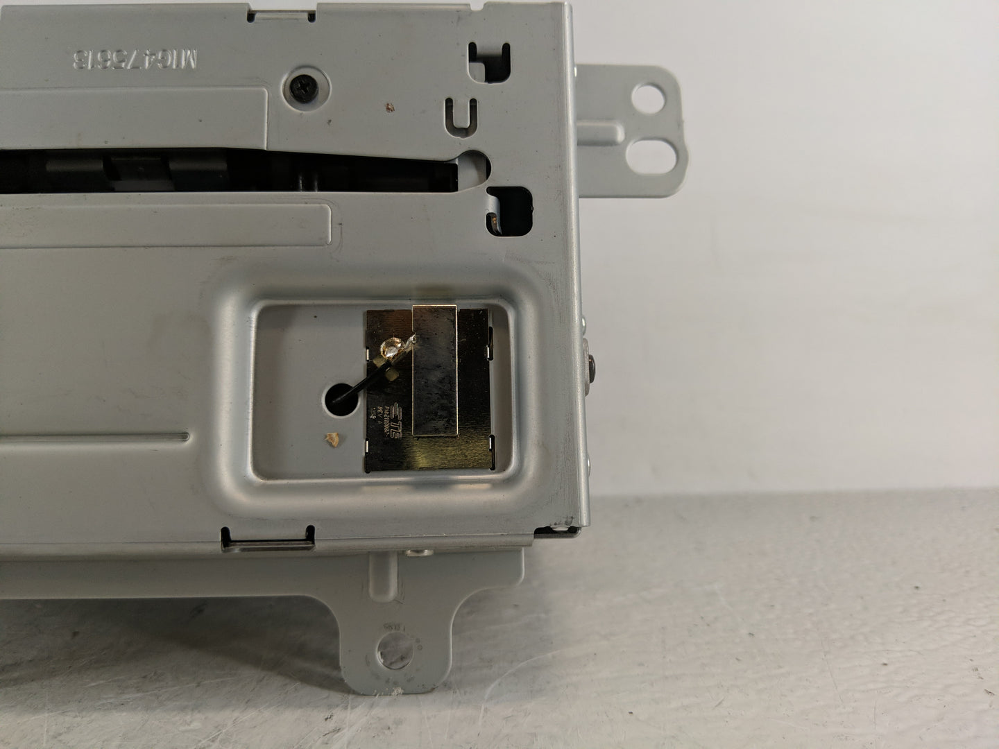 2013 Buick Verano Radio AM FM Cd Player Receiver Replacement P/N:23135481 Fits OEM Used Auto Parts - Oemusedautoparts1.com