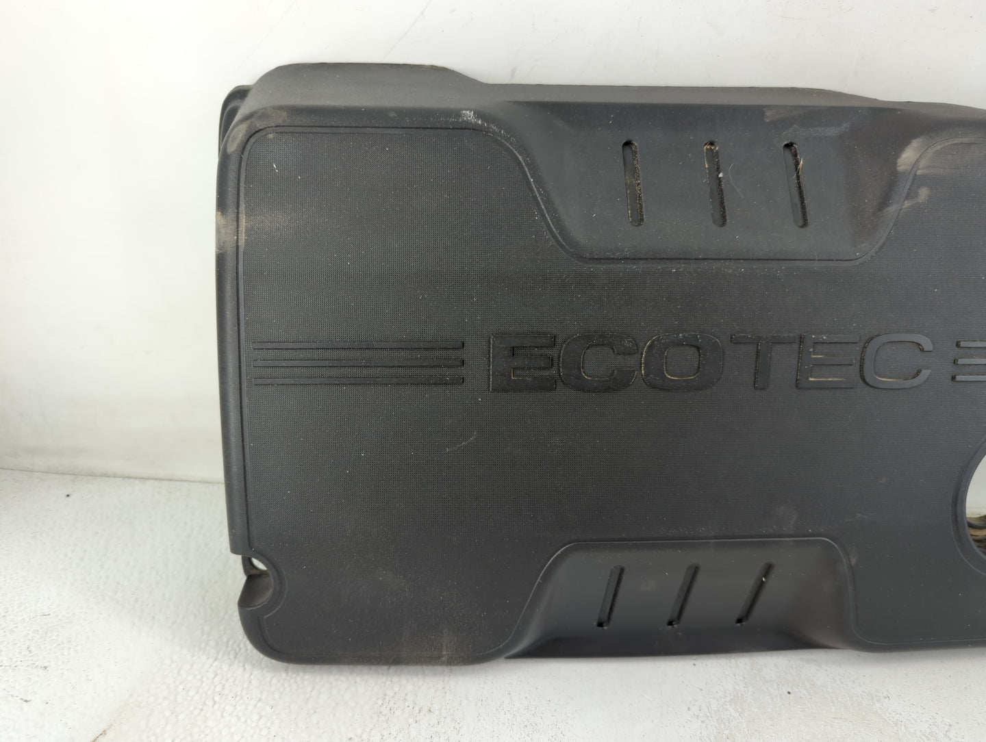 2013 Buick Verano Engine Cover - Oemusedautoparts1.com