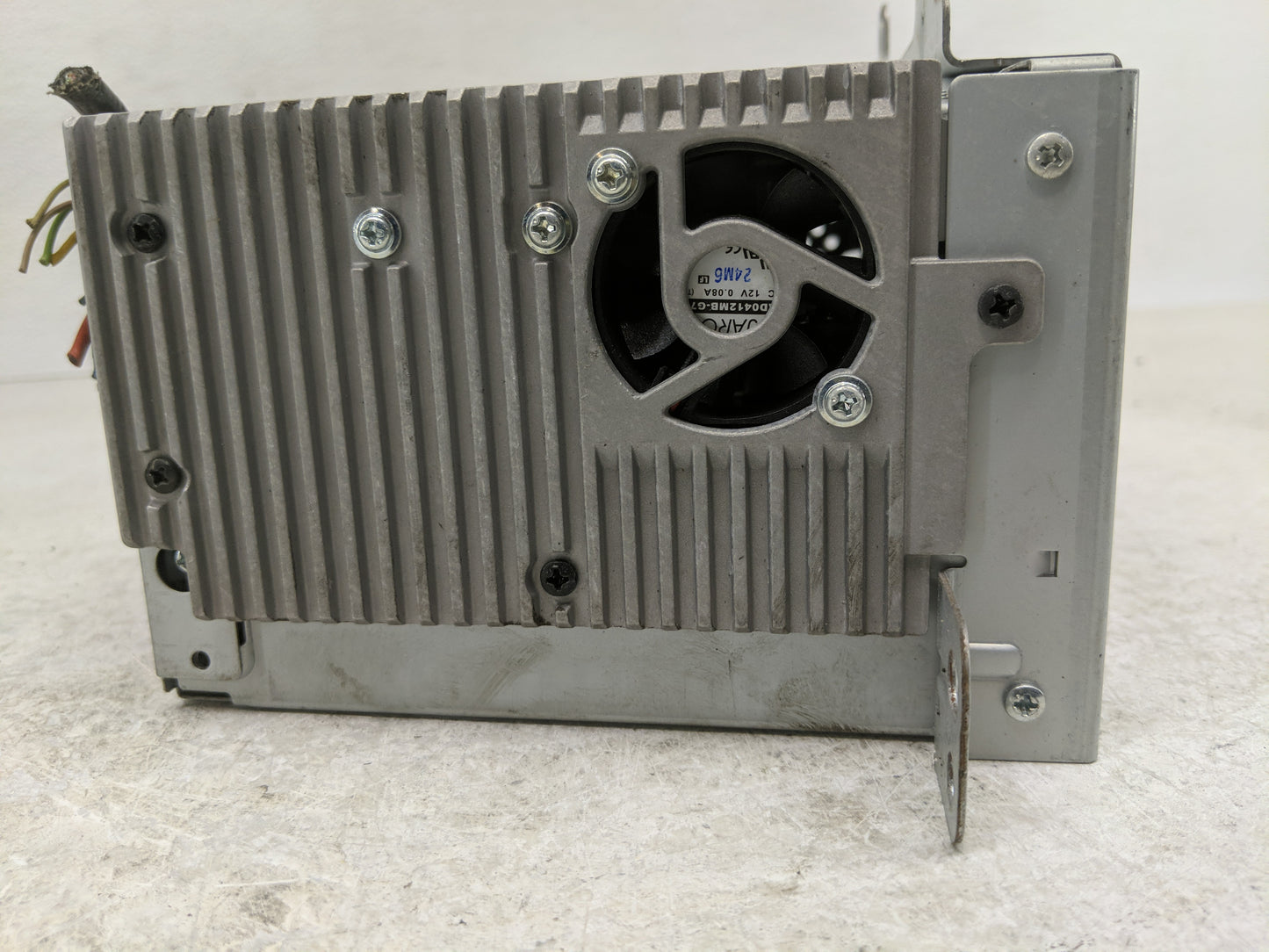 2013 Buick Verano Radio AM FM Cd Player Receiver Replacement P/N:22989452 Fits OEM Used Auto Parts - Oemusedautoparts1.com