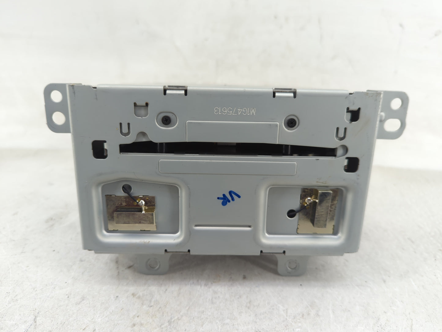 2013 Buick Verano Radio AM FM Cd Player Receiver Replacement P/N:22965237 Fits OEM Used Auto Parts - Oemusedautoparts1.com