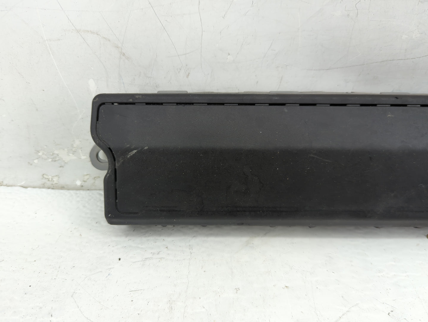 2012-2017 Buick Verano Air Bag Passenger Right Knee OEM P/N:22024579 Fits Fits 2012 2013 2014 2015 2016 2017 OEM Used Auto P