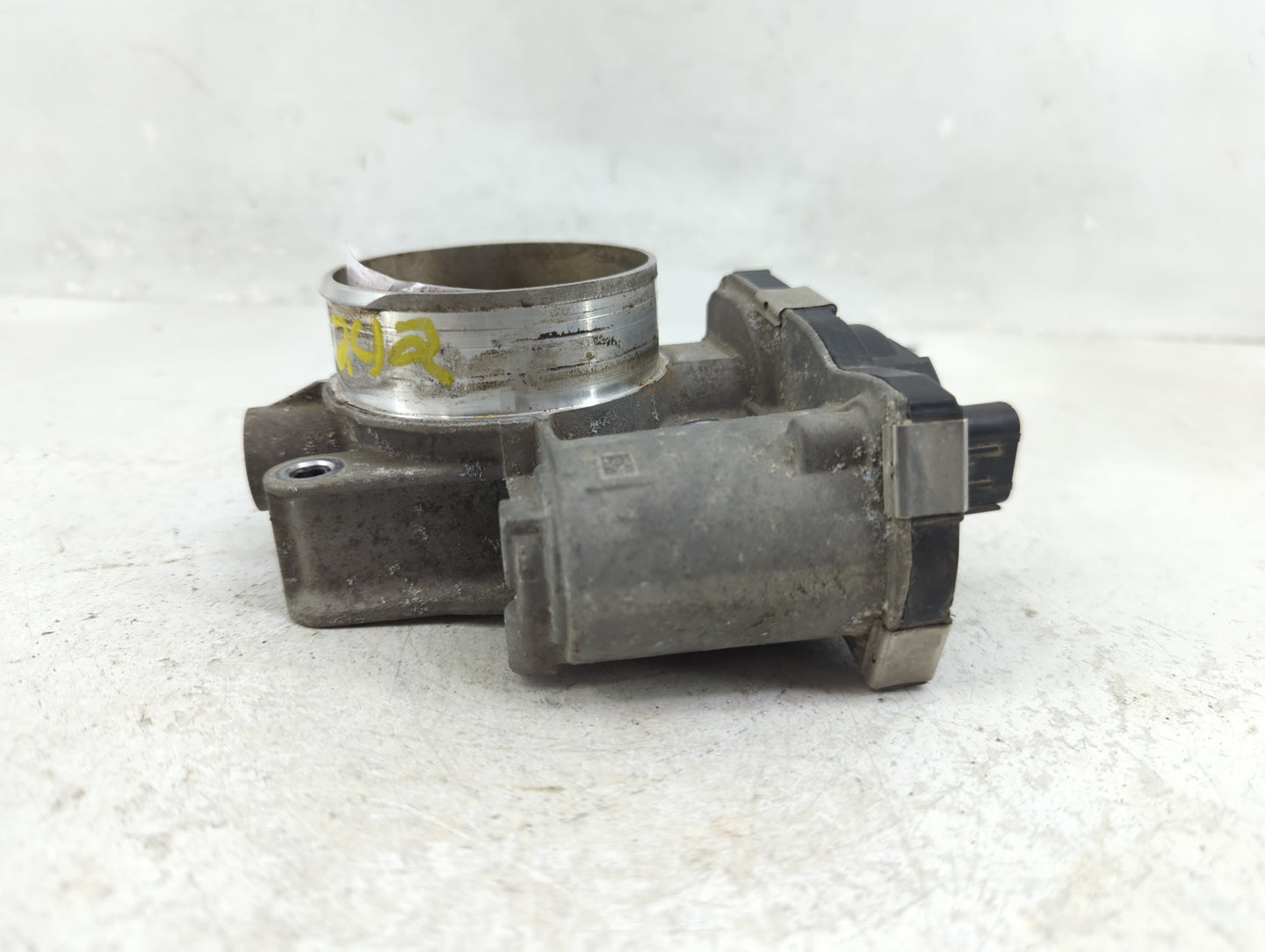2012-2015 Buick Verano Throttle Body P/N:12632101CA Fits Fits 2012 2013 2014 2015 OEM Used Auto Parts - Oemusedautoparts1.co