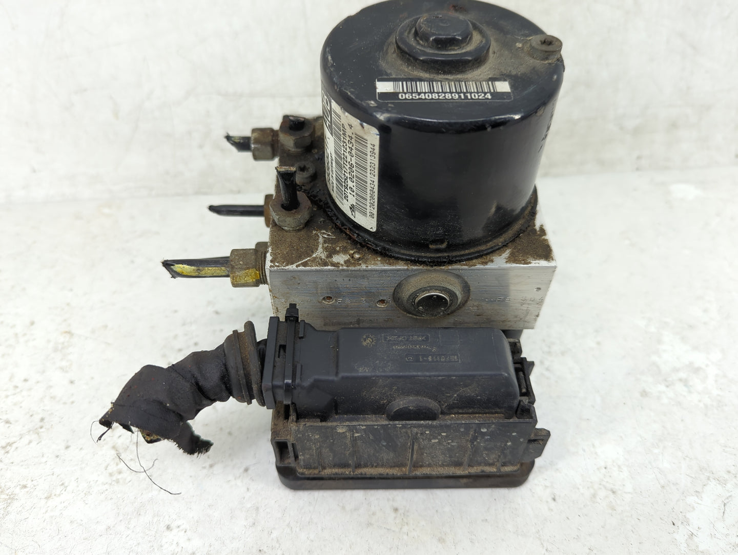 2012-2017 Buick Verano ABS Pump Control Module Replacement P/N:13365217 10.0960-4533.3 Fits Fits 2012 2013 2014 2015 2016 20