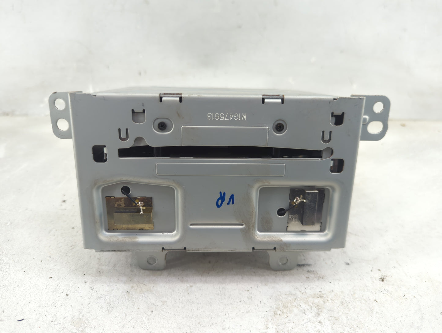 2013 Buick Verano Radio AM FM Cd Player Receiver Replacement P/N:22979837 Fits OEM Used Auto Parts - Oemusedautoparts1.com