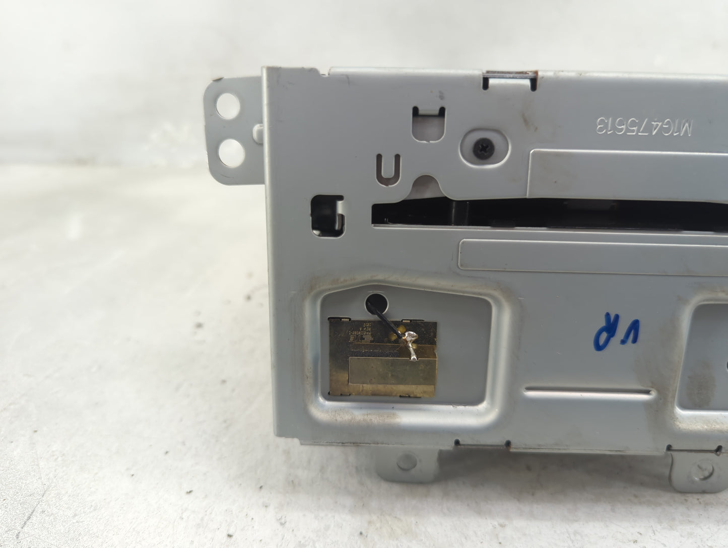 2013 Buick Verano Radio AM FM Cd Player Receiver Replacement P/N:22979837 Fits OEM Used Auto Parts - Oemusedautoparts1.com