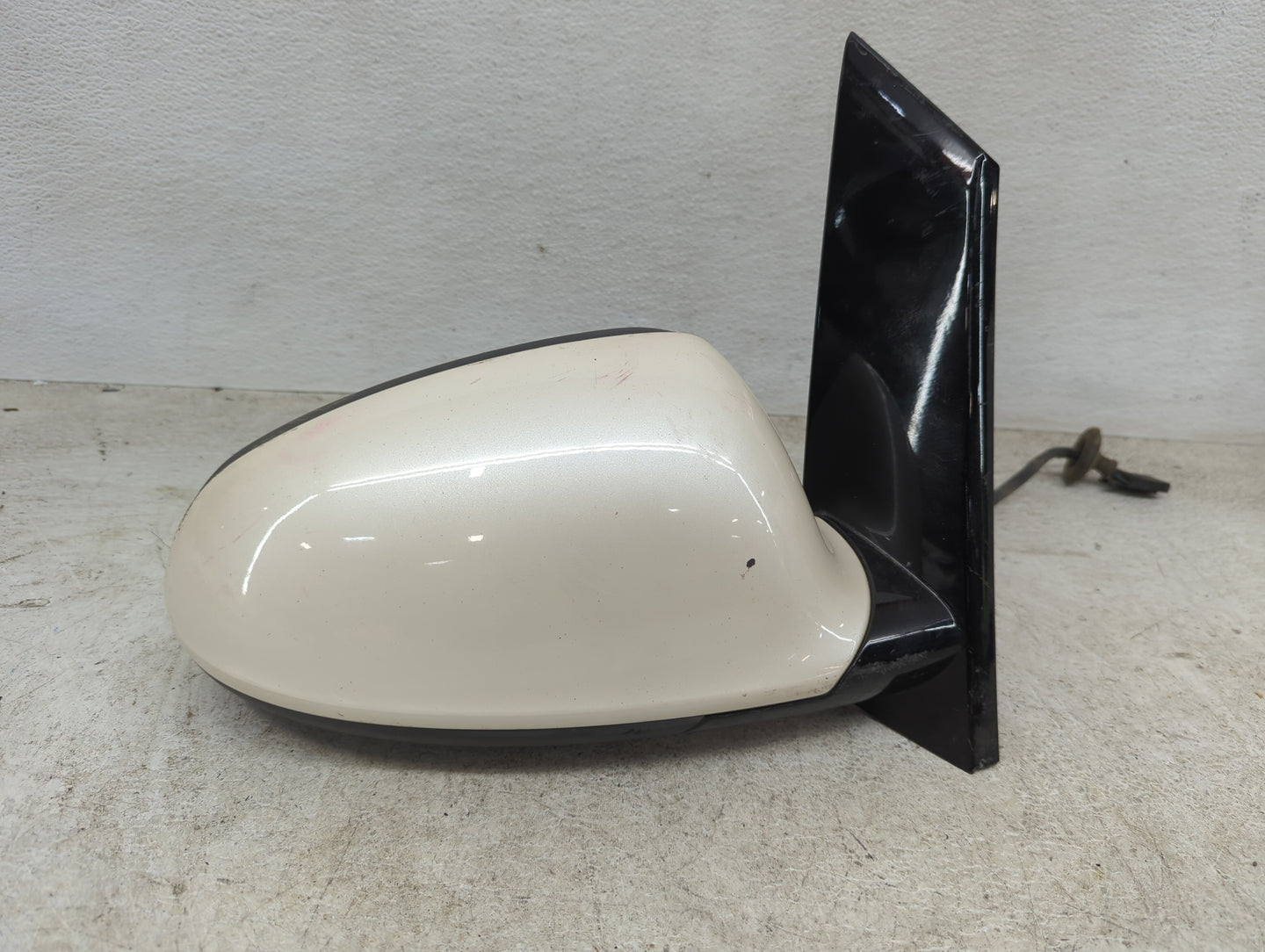 2013-2017 Buick Verano Passenger Side View Mirror - Right Door Mirror OEM Used - Oemusedautoparts1.com