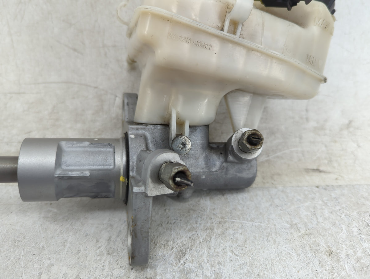 2012-2017 Buick Verano Brake Master Cylinder 1451096 - Oemusedautoparts1.com