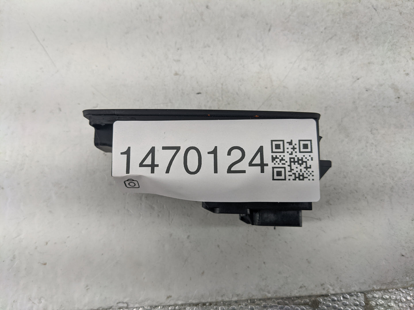 2013 Buick Verano Master Power Window Switch Replacement Driver Side Left P/N:20792536 Fits OEM Used Auto Parts - Oemusedaut