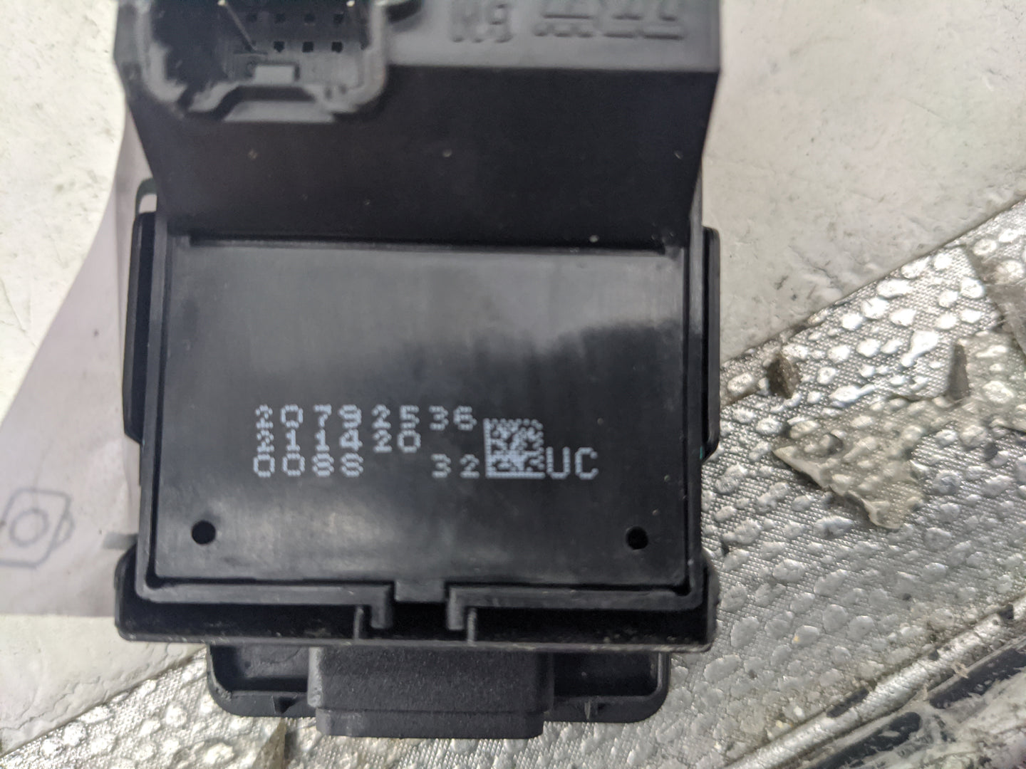 2013 Buick Verano Master Power Window Switch Replacement Driver Side Left P/N:20792536 Fits OEM Used Auto Parts - Oemusedaut
