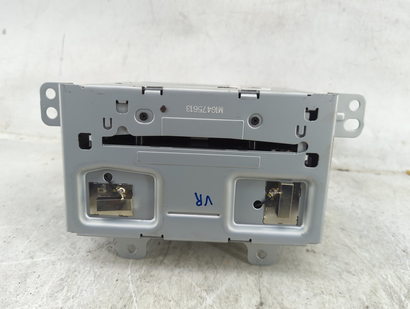 2013 Buick Verano Radio AM FM Cd Player Receiver Replacement P/N:22979837 GA-130-COLR-NS, CQ-FG72E7GDA Fits OEM Used Auto Pa