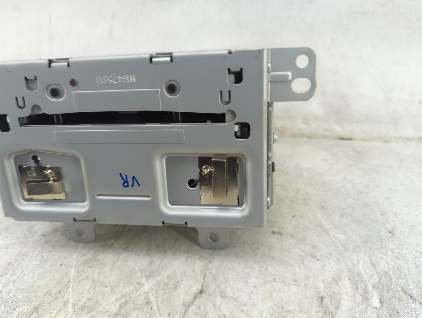 2013 Buick Verano Radio AM FM Cd Player Receiver Replacement P/N:22979837 GA-130-COLR-NS, CQ-FG72E7GDA Fits OEM Used Auto Pa