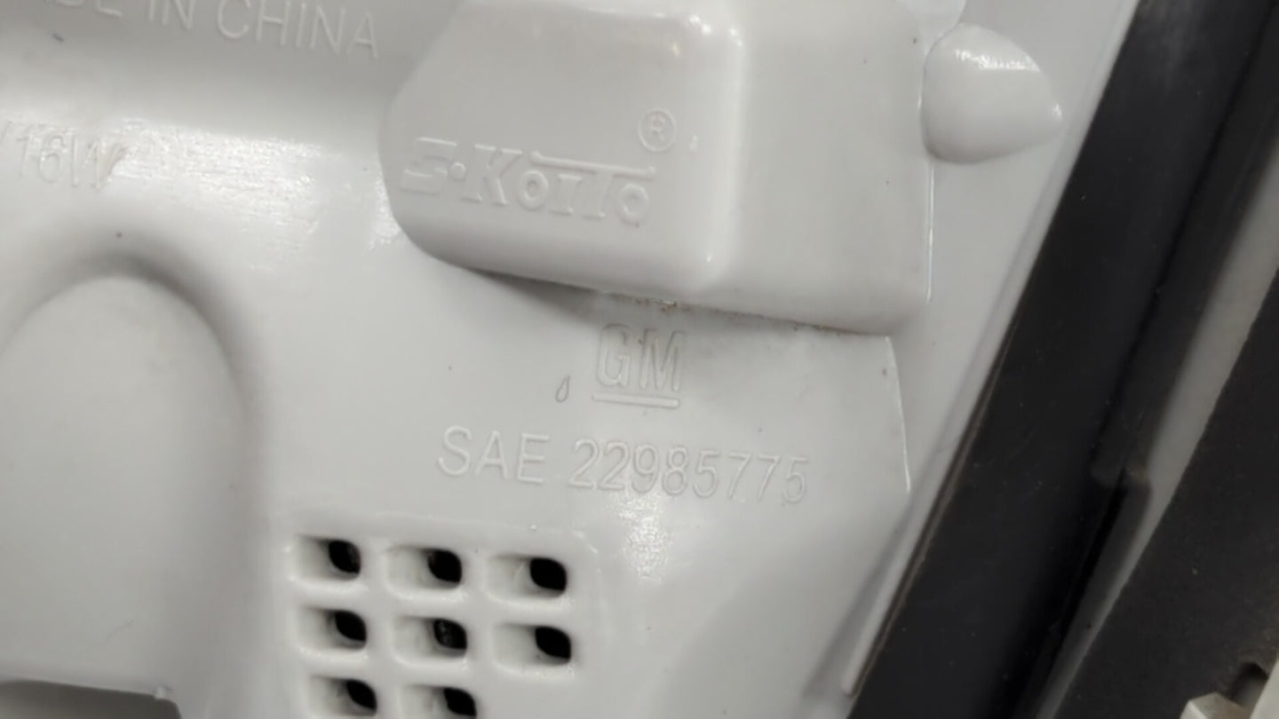 2012-2017 Buick Verano Tail Light Assembly Driver Left OEM P/N:22985775 22945002 Fits Fits 2012 2013 2014 2015 2016 2017 OEM