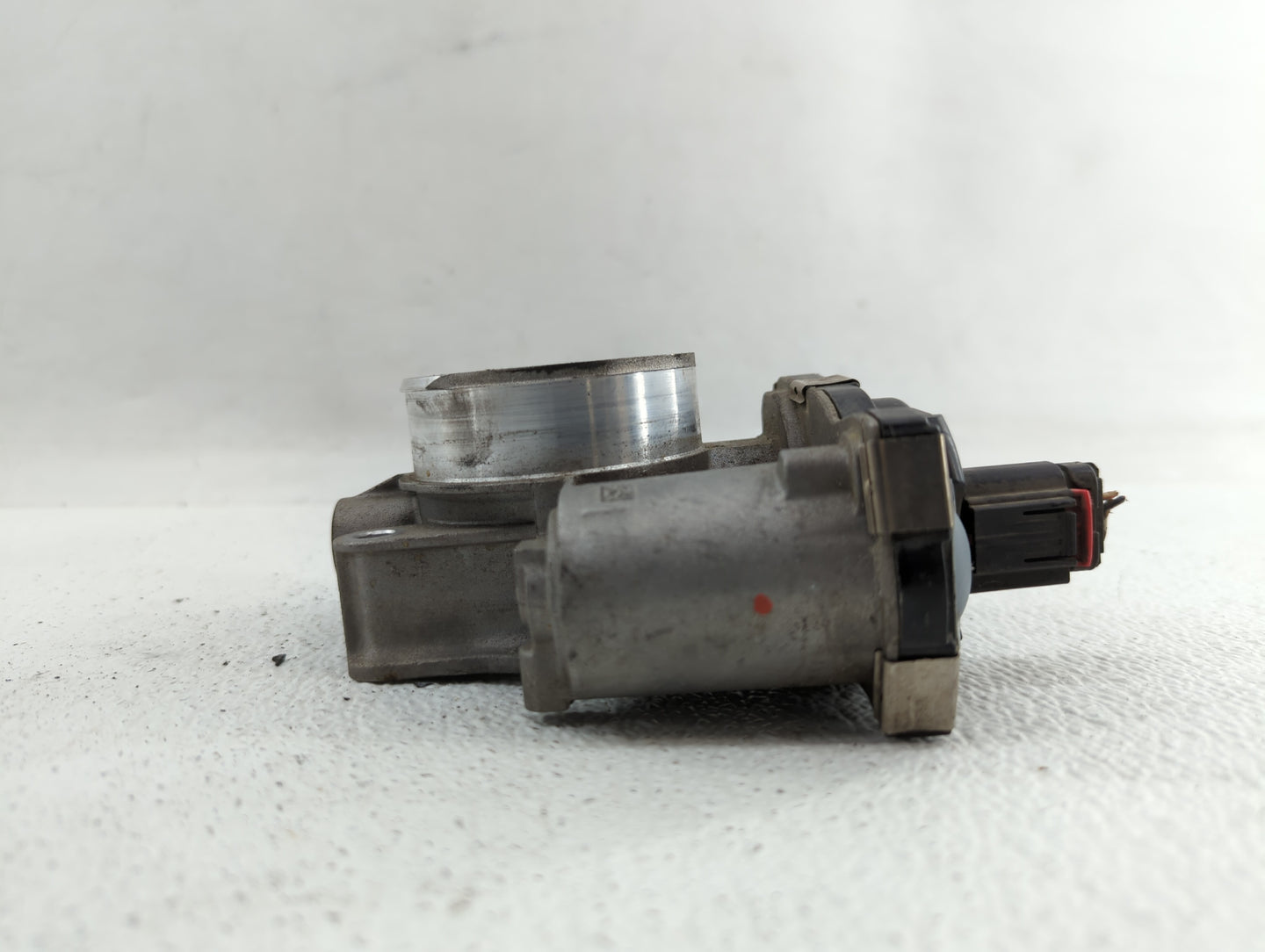 2012-2015 Buick Verano Throttle Body P/N:12632101CA Fits Fits 2012 2013 2014 2015 OEM Used Auto Parts - Oemusedautoparts1.co