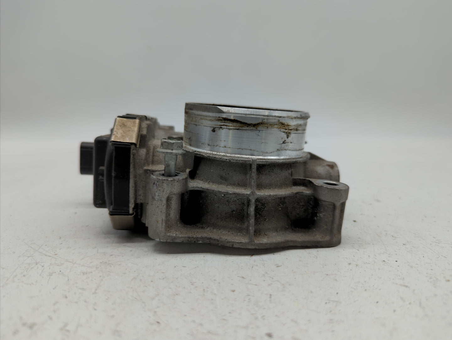 2012-2015 Buick Verano Throttle Body P/N:12632101CA Fits Fits 2012 2013 2014 2015 OEM Used Auto Parts - Oemusedautoparts1.co