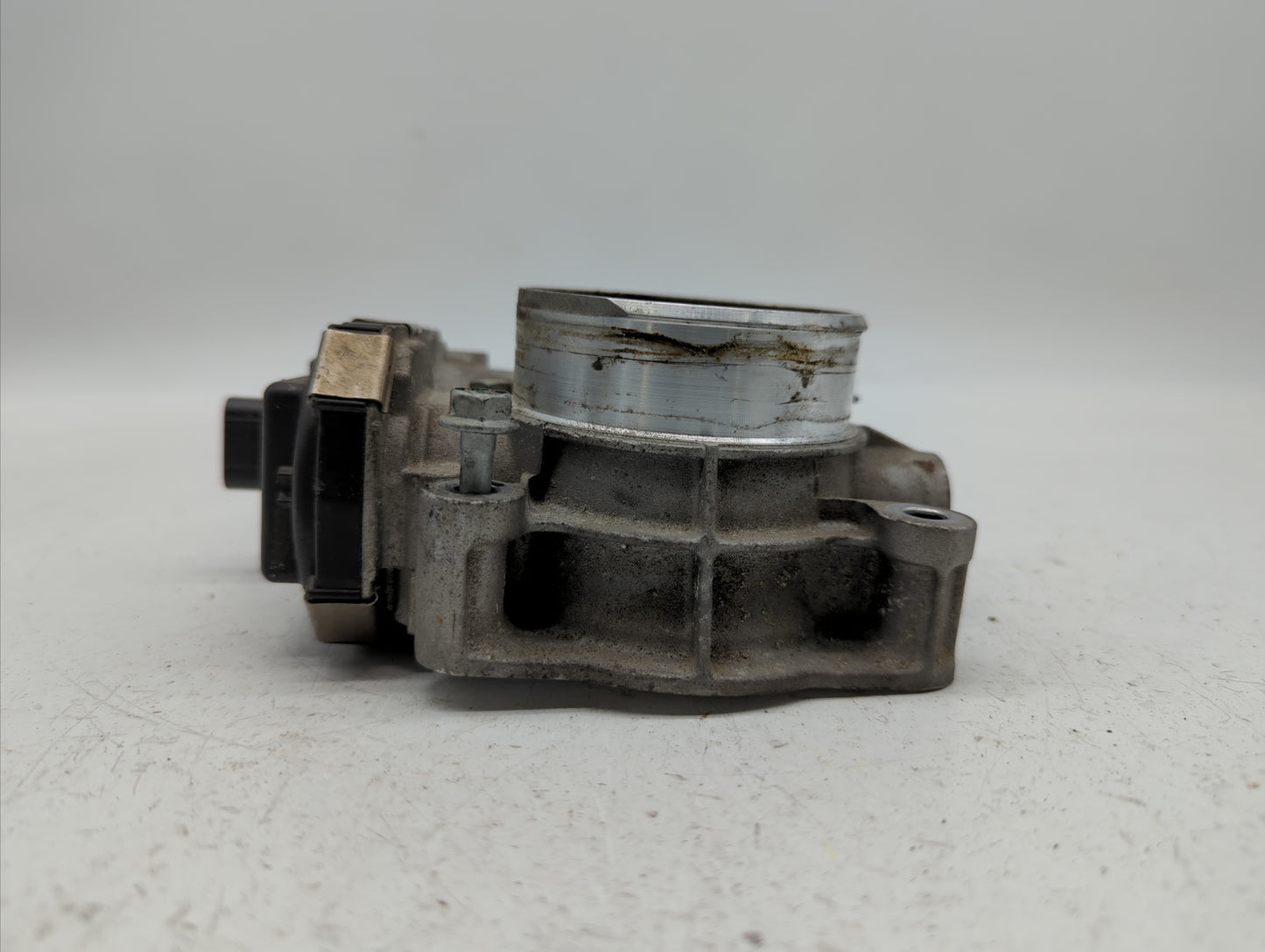 2012-2015 Buick Verano Throttle Body P/N:12632101CA Fits Fits 2012 2013 2014 2015 OEM Used Auto Parts - Oemusedautoparts1.co