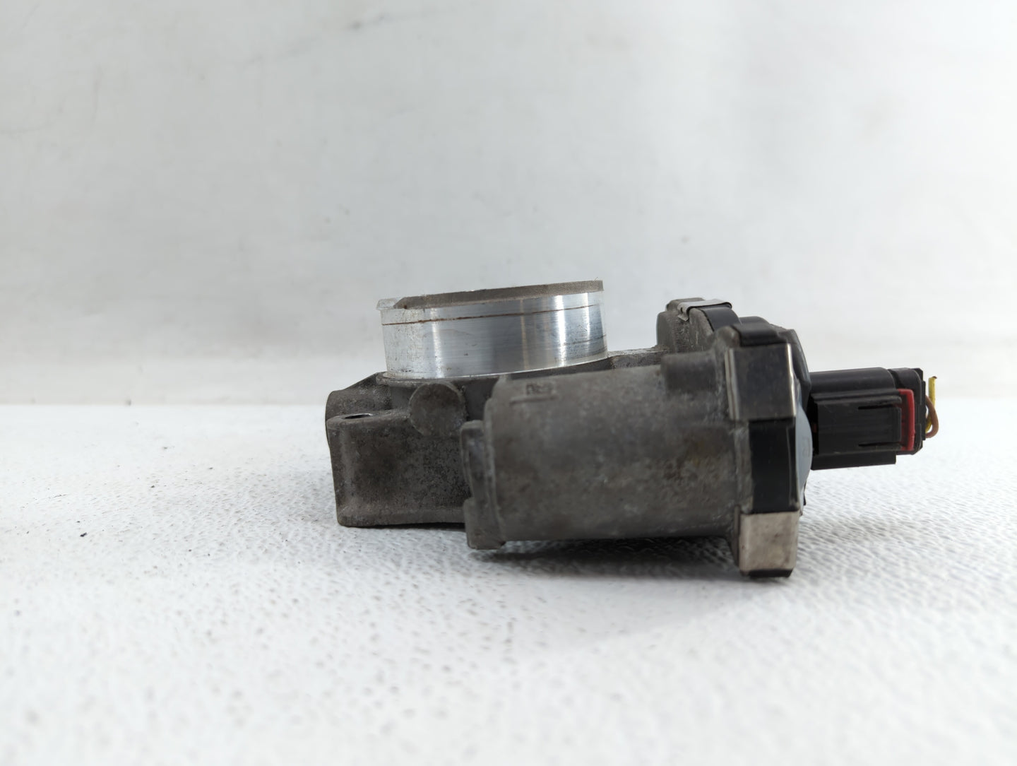 2013 Buick Verano Throttle Body P/N:12632101CA Fits OEM Used Auto Parts - Oemusedautoparts1.com