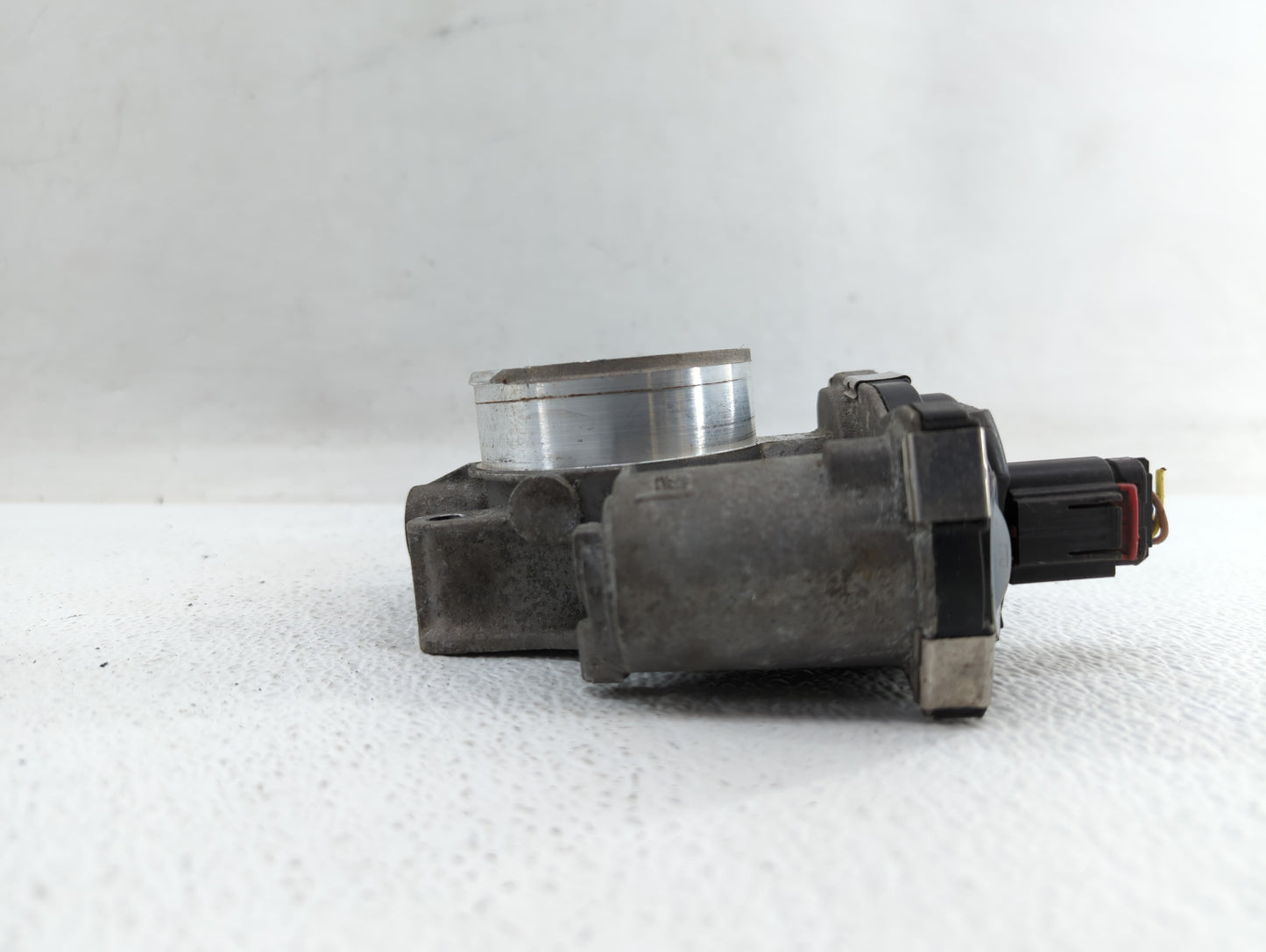 2013 Buick Verano Throttle Body P/N:12632101CA Fits OEM Used Auto Parts - Oemusedautoparts1.com
