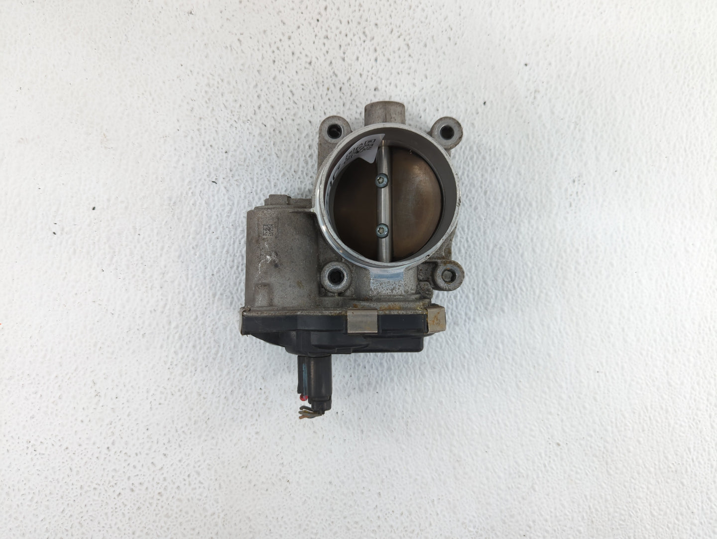 2012-2015 Buick Verano Throttle Body P/N:12632101CA Fits Fits 2012 2013 2014 2015 OEM Used Auto Parts - Oemusedautoparts1.co