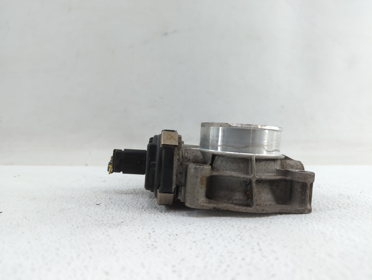 2012-2015 Buick Verano Throttle Body P/N:12632101CA Fits Fits 2012 2013 2014 2015 OEM Used Auto Parts - Oemusedautoparts1.co
