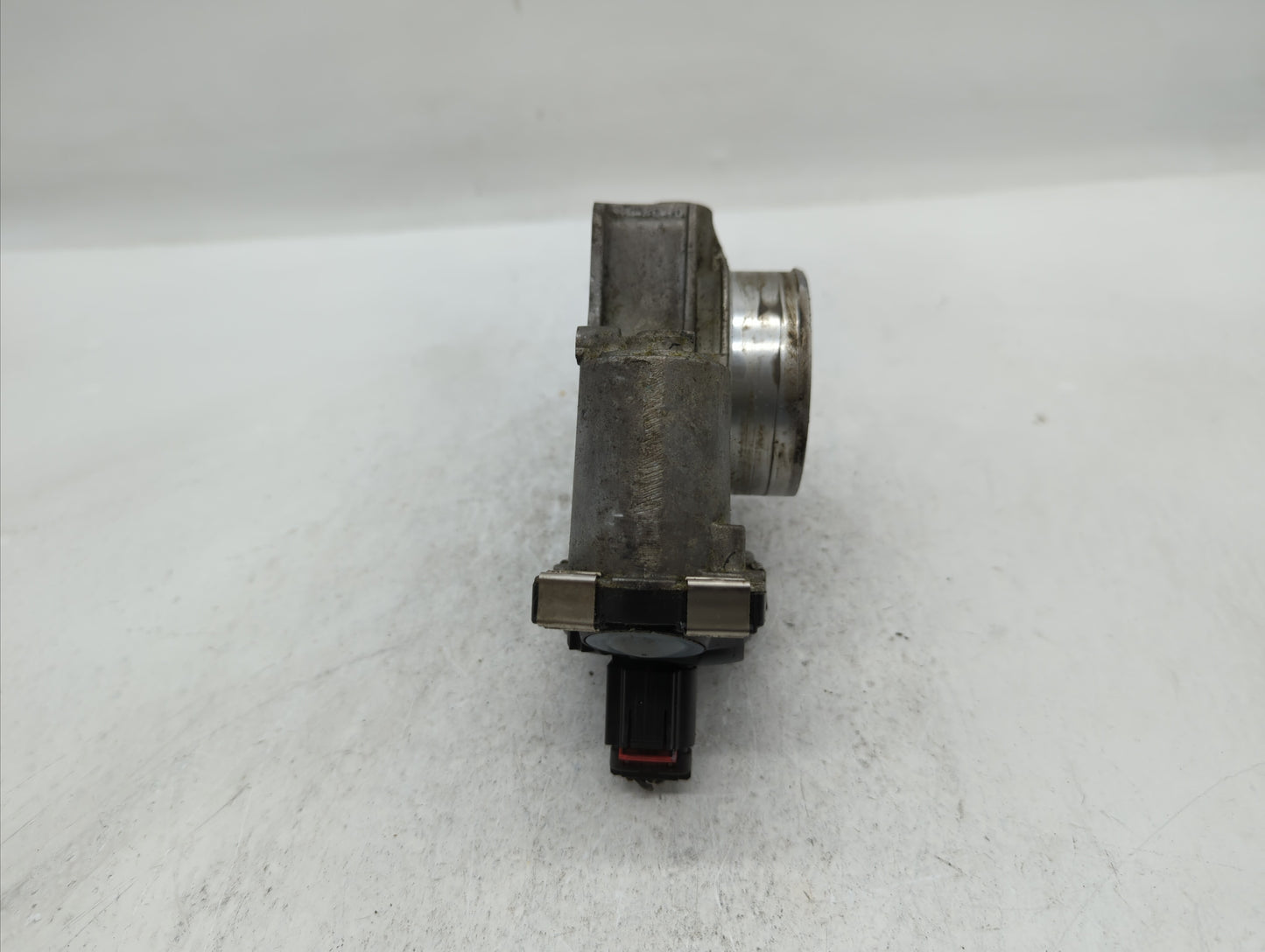 2012-2015 Buick Verano Throttle Body P/N:12632101CA Fits Fits 2012 2013 2014 2015 OEM Used Auto Parts - Oemusedautoparts1.co