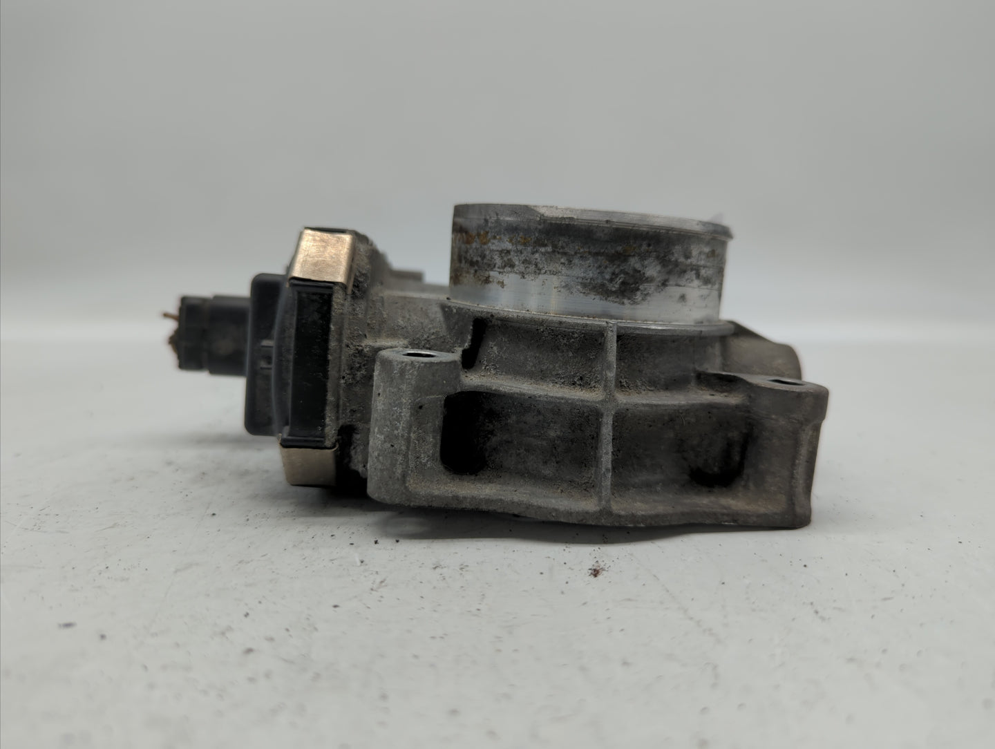 2012-2015 Buick Verano Throttle Body P/N:12632101CA Fits Fits 2012 2013 2014 2015 OEM Used Auto Parts - Oemusedautoparts1.co