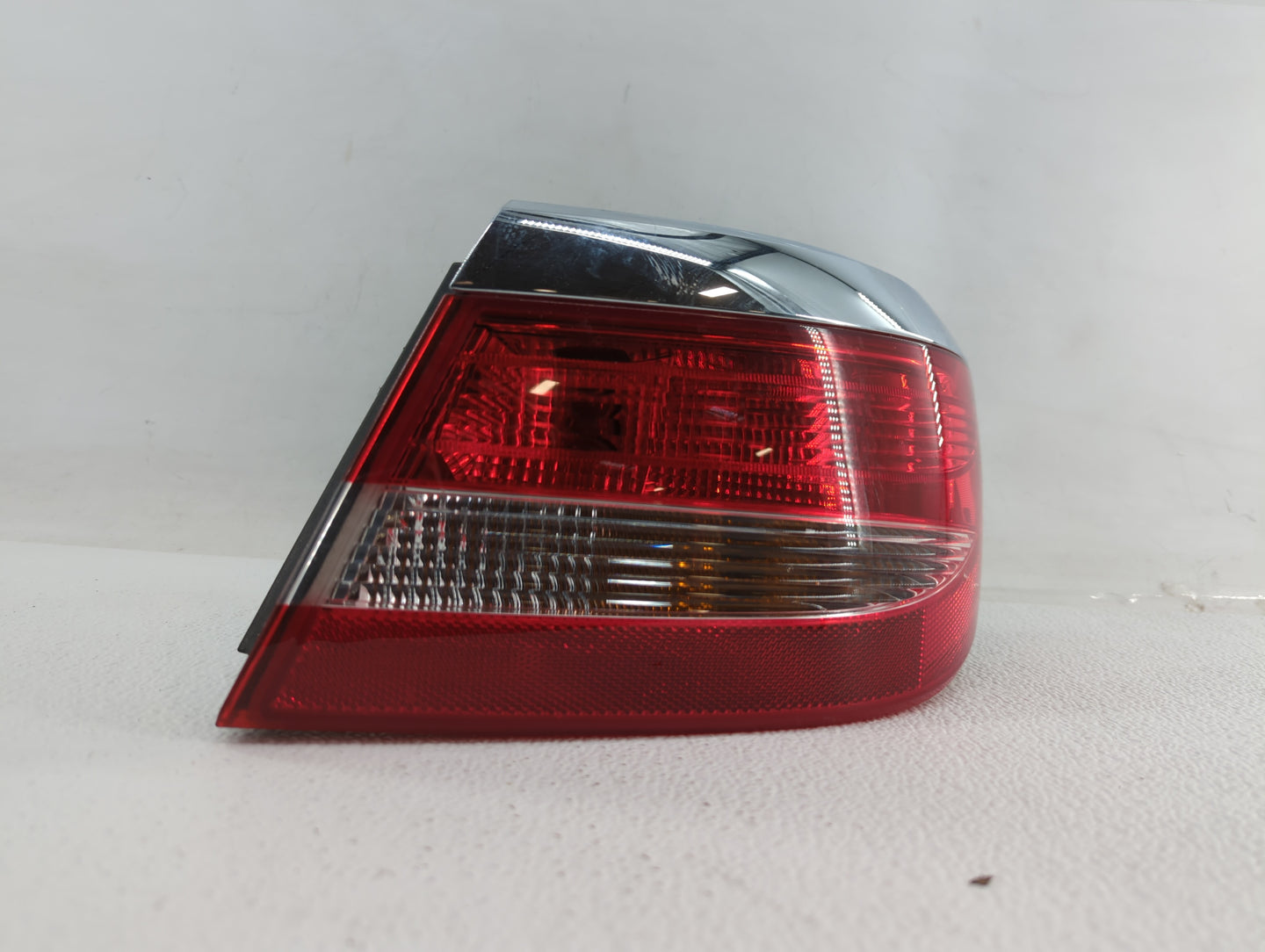 2012-2017 Buick Verano Tail Light Assembly Passenger Right OEM P/N:22908910 22879047 Fits Fits 2012 2013 2014 2015 2016 2017
