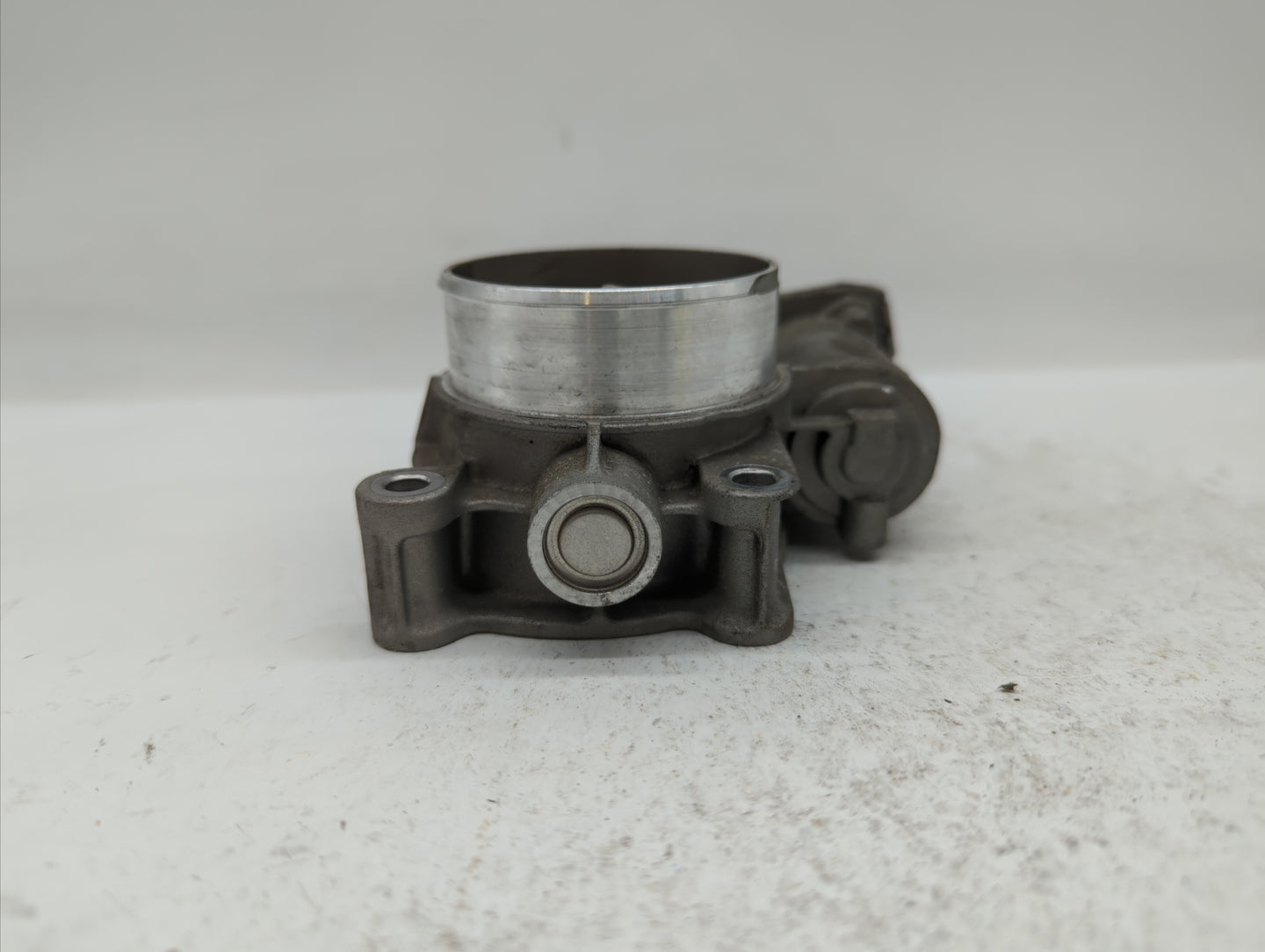 2012-2015 Buick Verano Throttle Body P/N:12632101CA Fits Fits 2012 2013 2014 2015 OEM Used Auto Parts - Oemusedautoparts1.co
