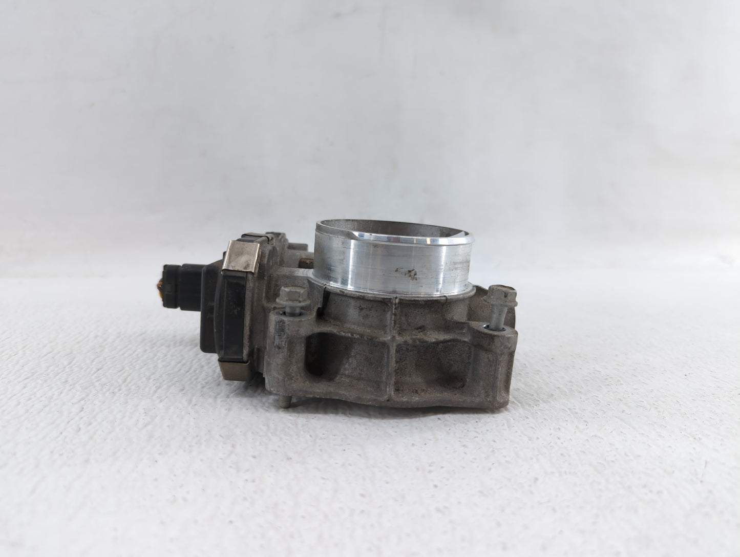 2012-2015 Buick Verano Throttle Body P/N:12632101CA Fits Fits 2012 2013 2014 2015 OEM Used Auto Parts - Oemusedautoparts1.co