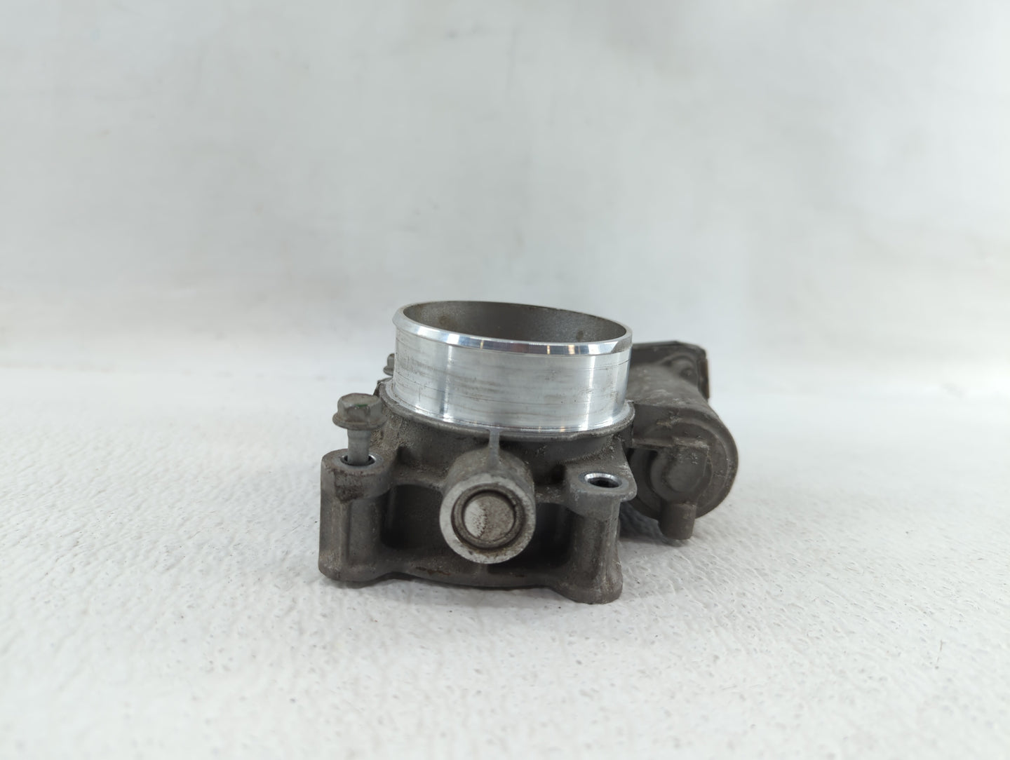 2012-2015 Buick Verano Throttle Body P/N:12632101CA Fits Fits 2012 2013 2014 2015 OEM Used Auto Parts - Oemusedautoparts1.co