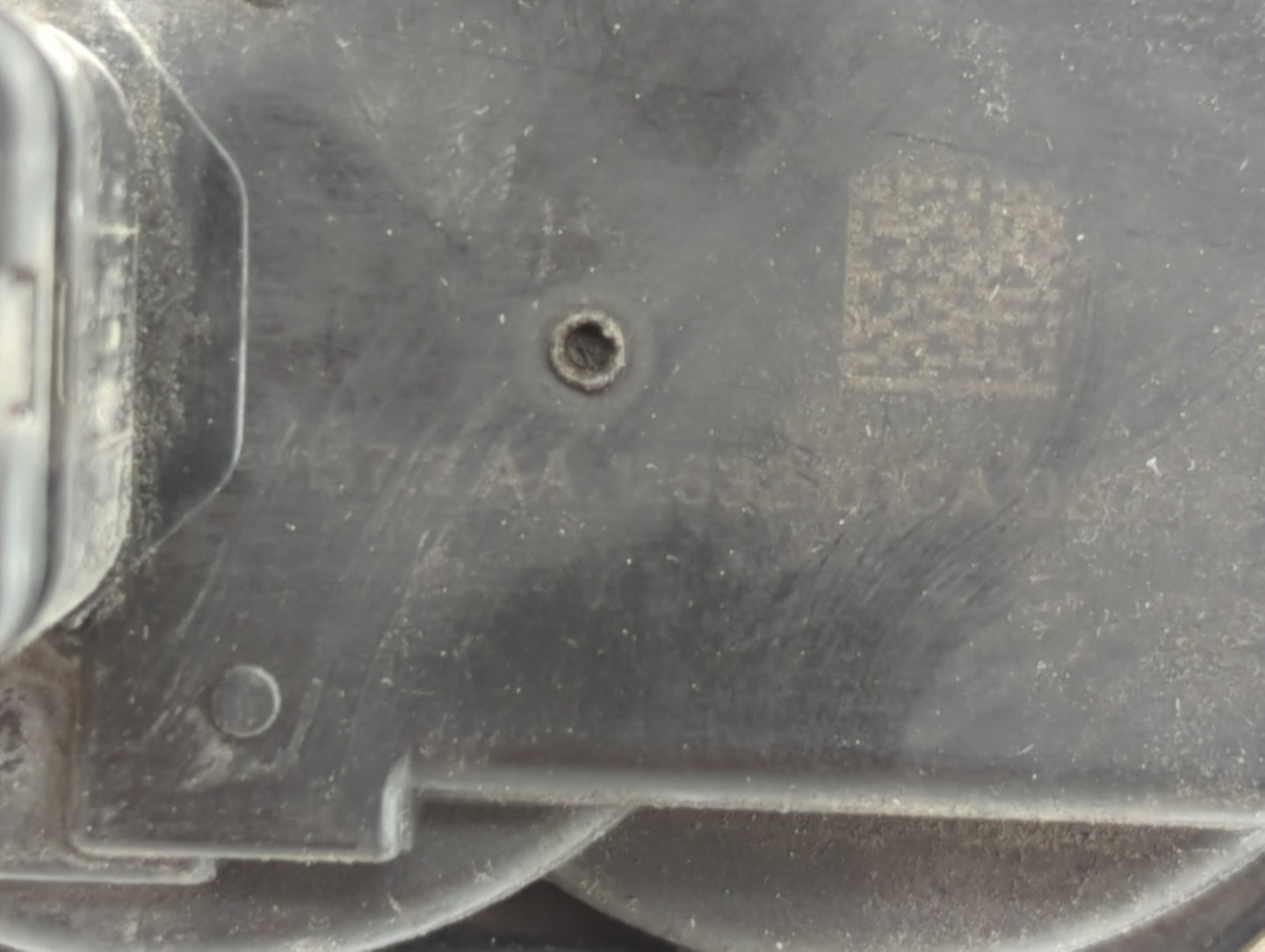2012-2015 Buick Verano Throttle Body P/N:12632101CA Fits Fits 2012 2013 2014 2015 OEM Used Auto Parts - Oemusedautoparts1.co