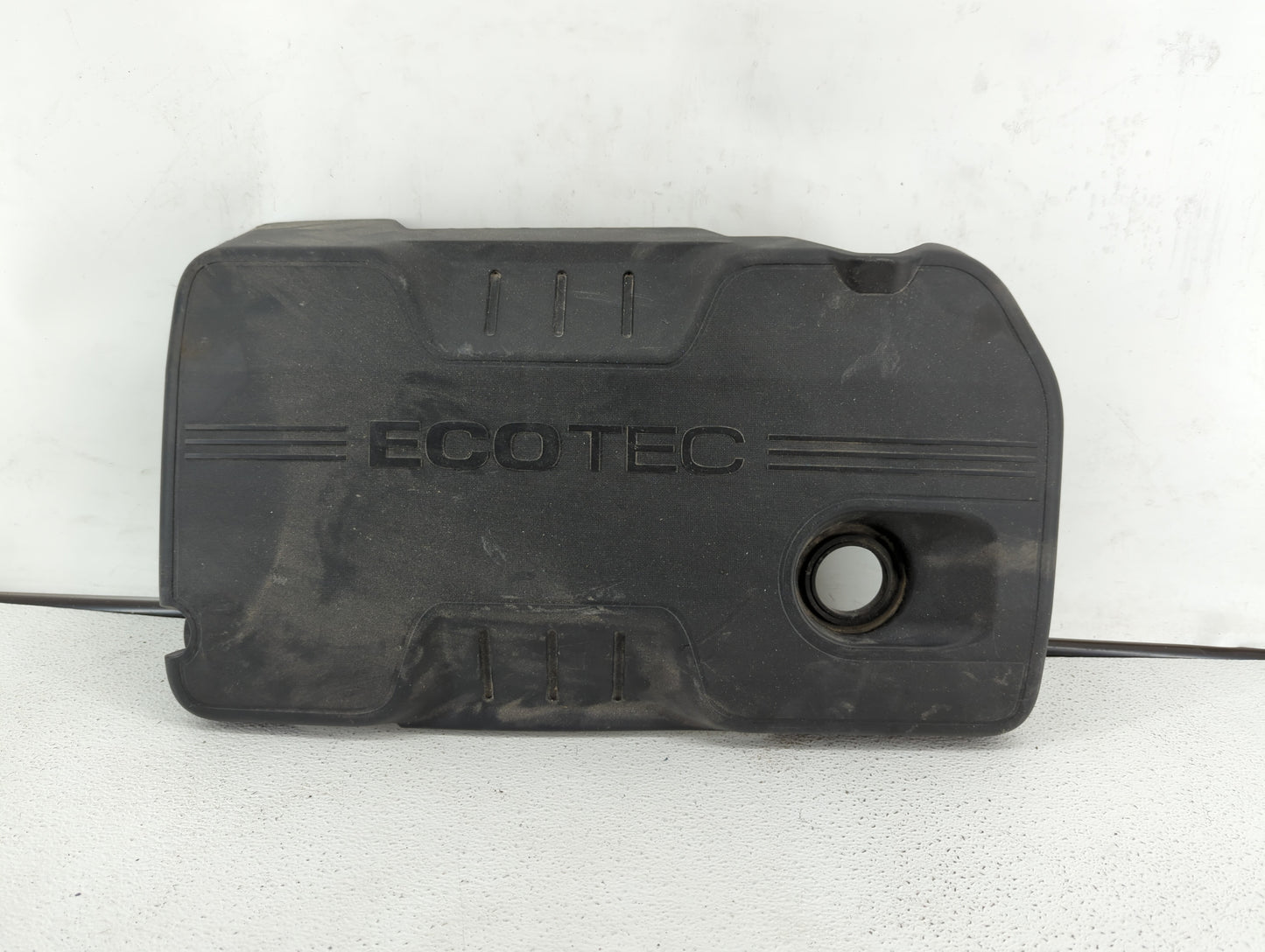 2013 Buick Verano Engine Cover - Oemusedautoparts1.com