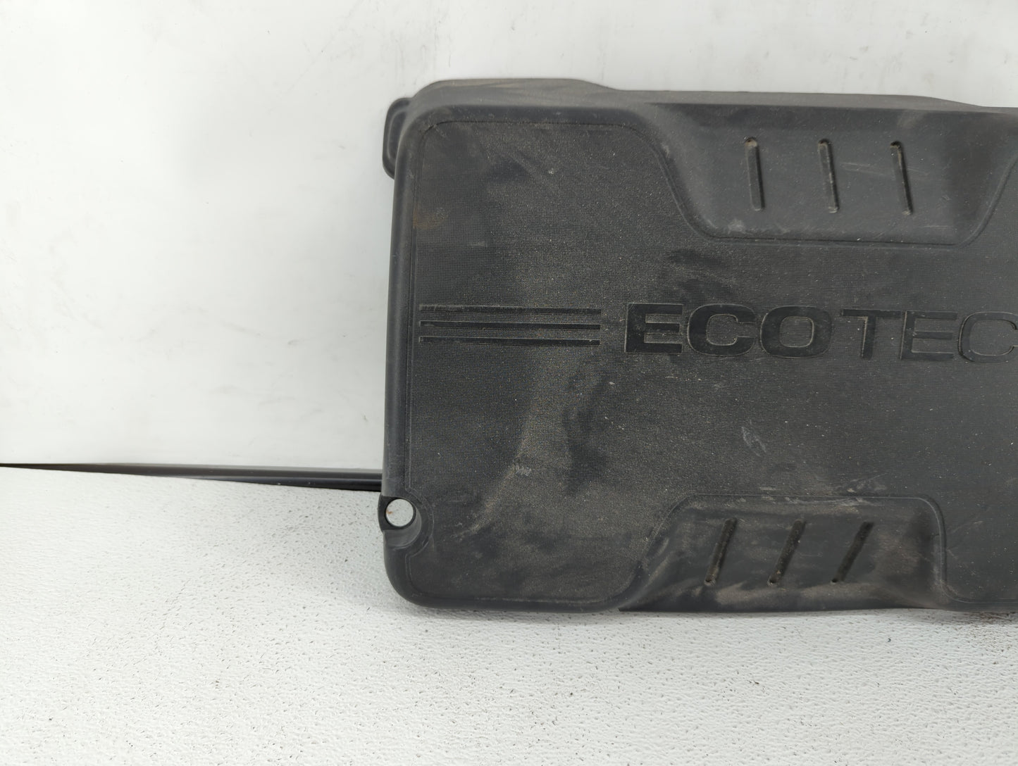 2013 Buick Verano Engine Cover - Oemusedautoparts1.com