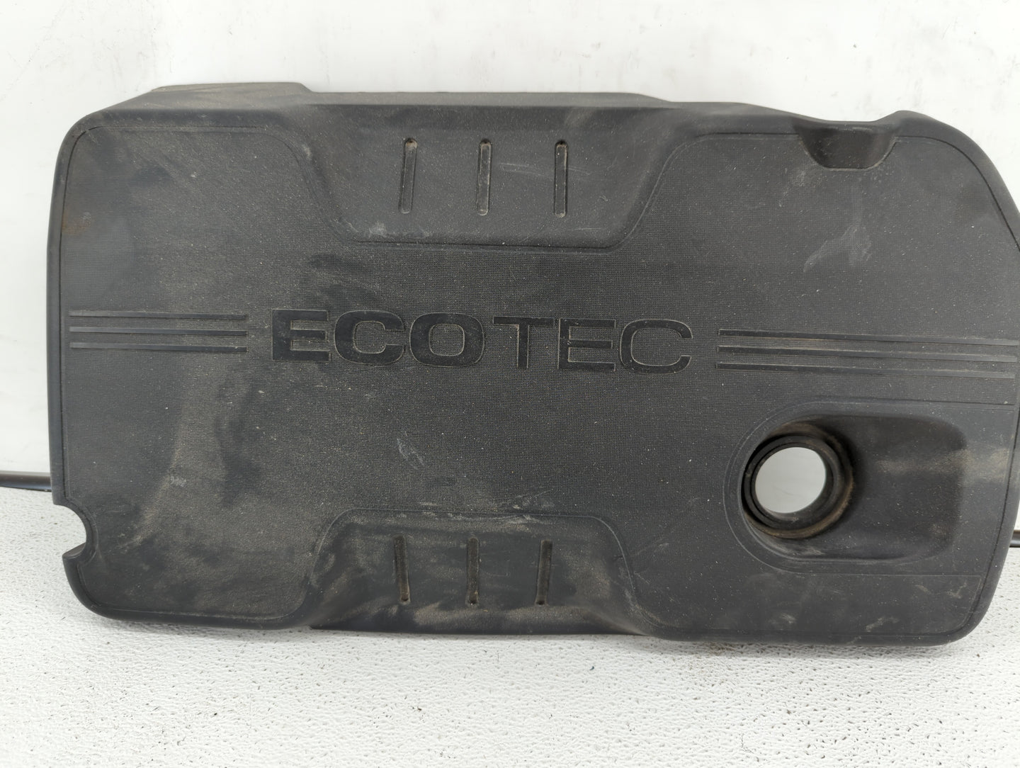 2013 Buick Verano Engine Cover - Oemusedautoparts1.com