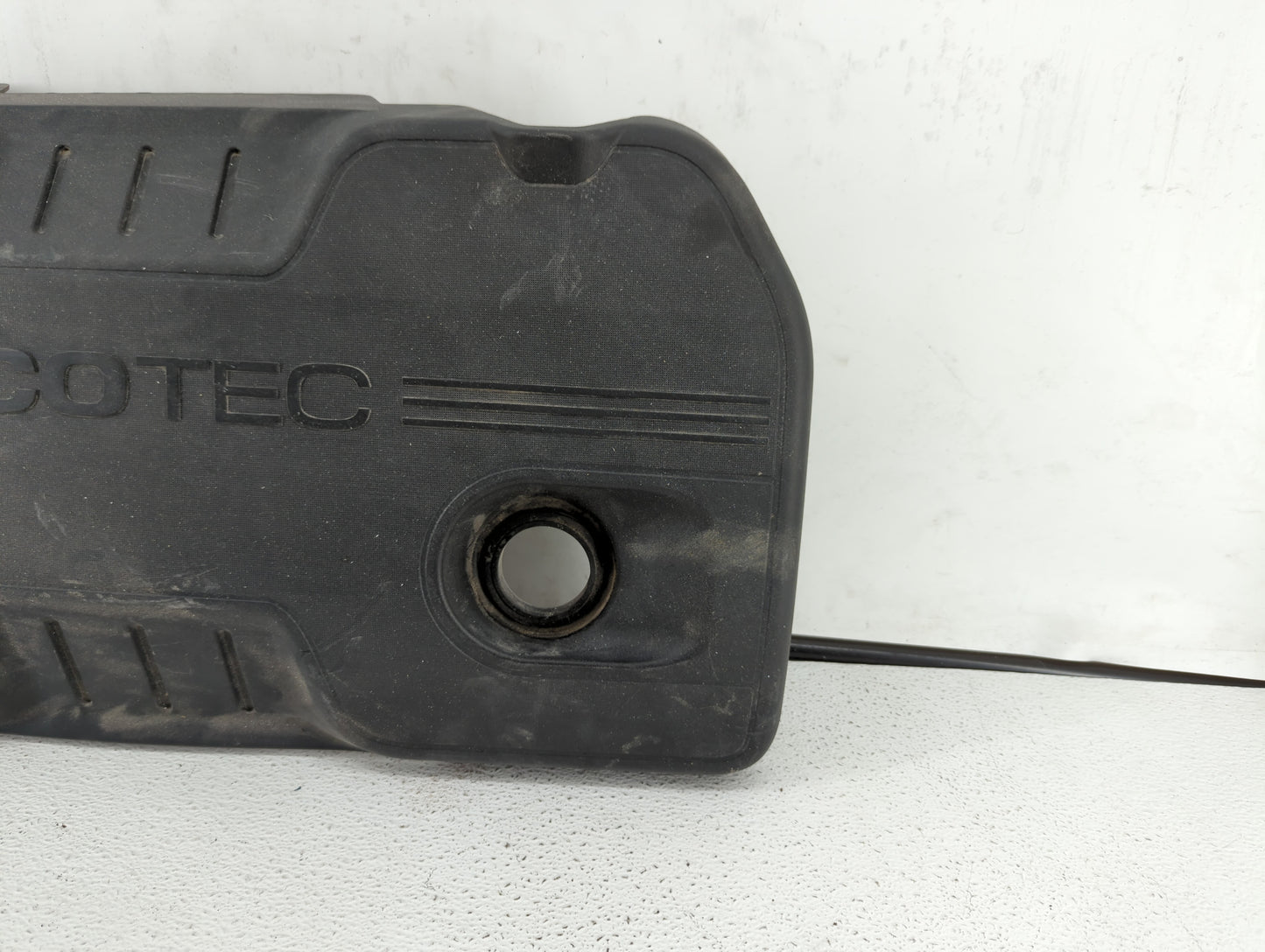 2013 Buick Verano Engine Cover - Oemusedautoparts1.com