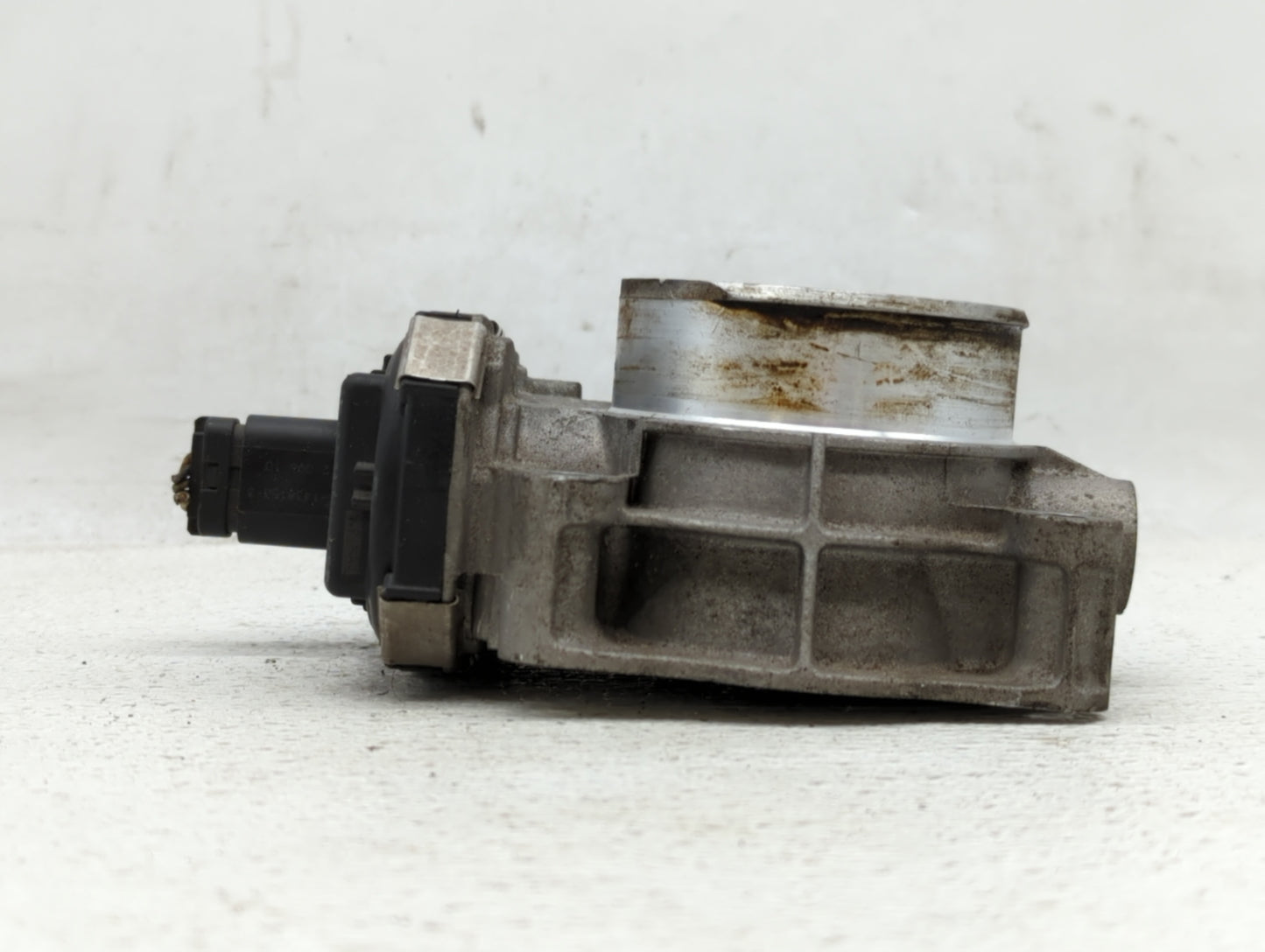 2012-2015 Buick Verano Throttle Body P/N:12627217DA 12632101CA Fits Fits 2012 2013 2014 2015 OEM Used Auto Parts - Oemusedau