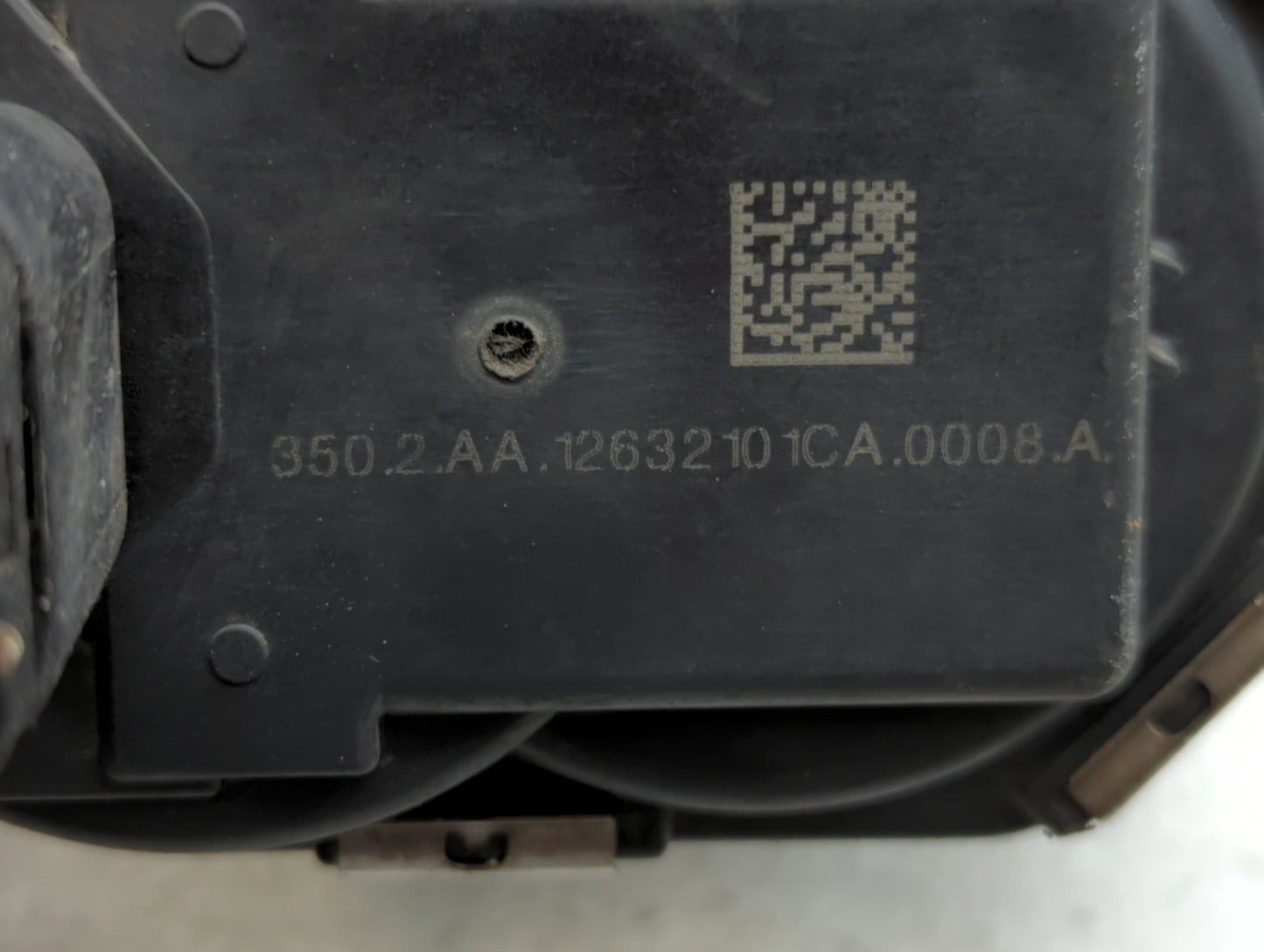 2012-2015 Buick Verano Throttle Body P/N:12627217DA 12632101CA Fits Fits 2012 2013 2014 2015 OEM Used Auto Parts - Oemusedau