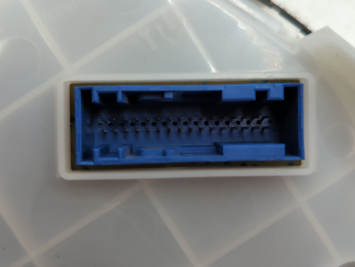 2013 Buick Verano Instrument Cluster Speedometer Gauges P/N:22940459 22978276 Fits OEM Used Auto Parts - Oemusedautoparts1.c