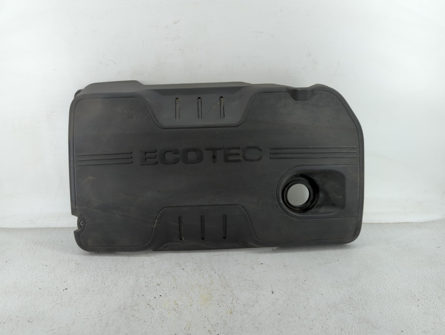 2013 Buick Verano Engine Cover - Oemusedautoparts1.com
