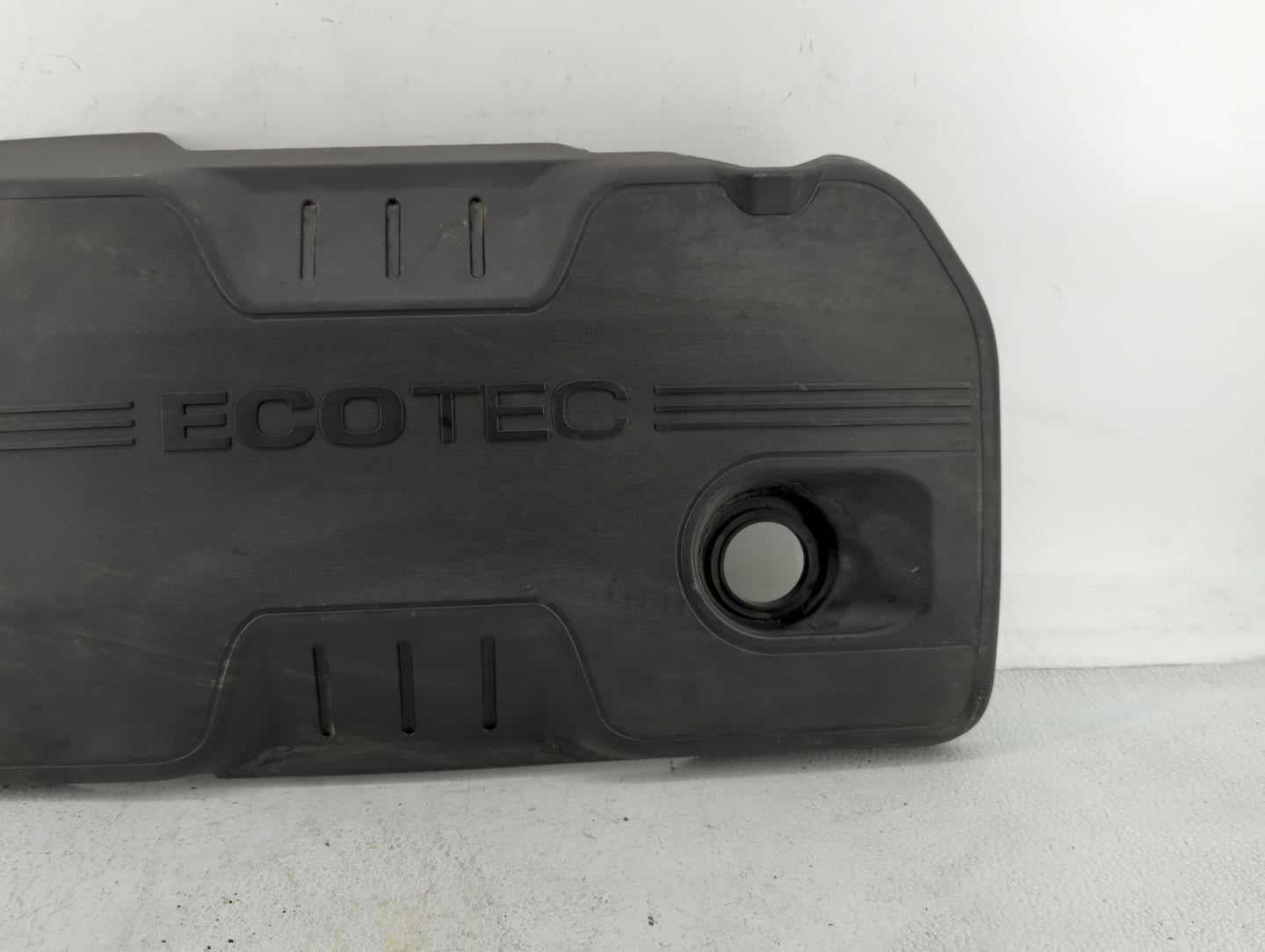 2013 Buick Verano Engine Cover - Oemusedautoparts1.com
