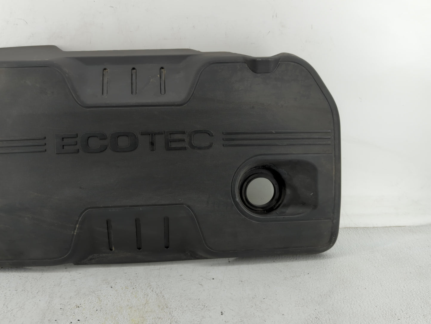 2013 Buick Verano Engine Cover - Oemusedautoparts1.com