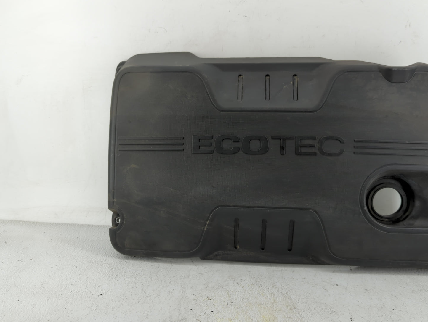 2013 Buick Verano Engine Cover - Oemusedautoparts1.com
