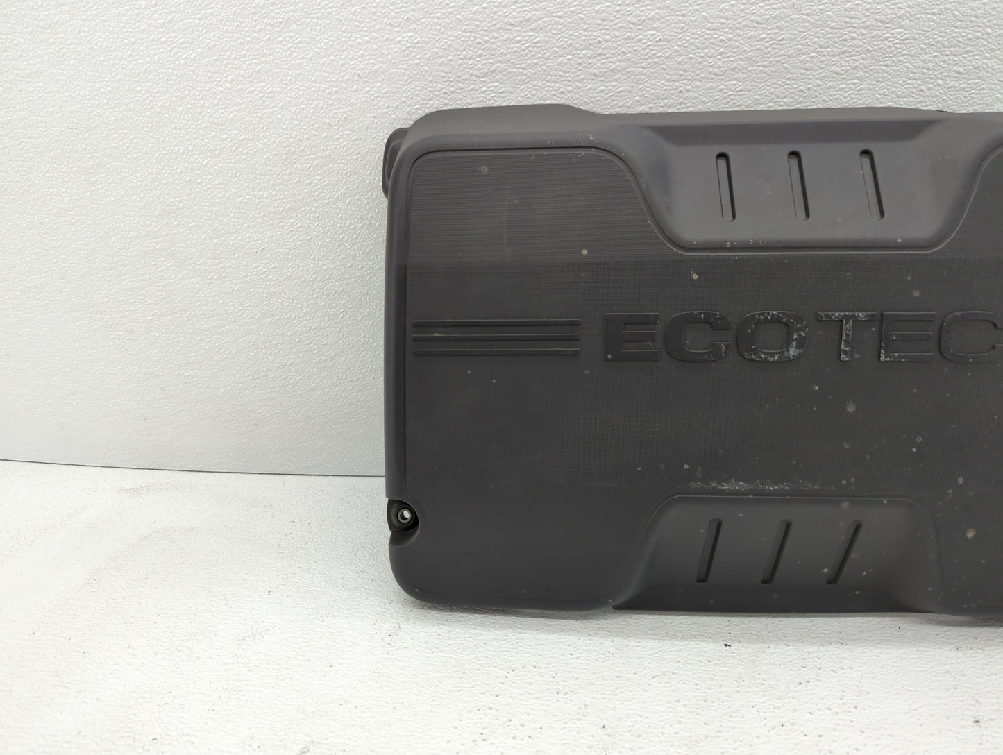 2013 Buick Verano Engine Cover - Oemusedautoparts1.com
