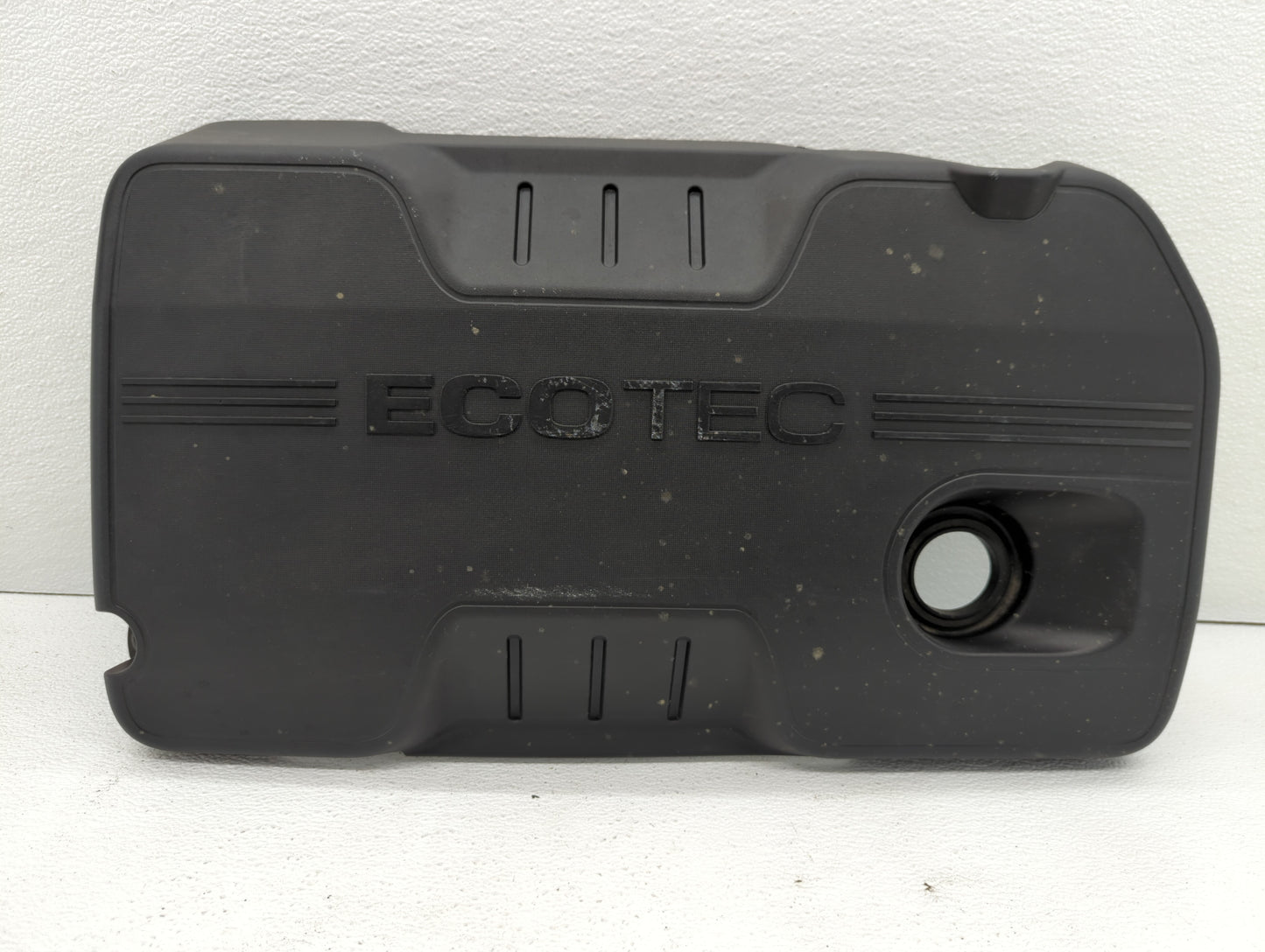 2013 Buick Verano Engine Cover - Oemusedautoparts1.com