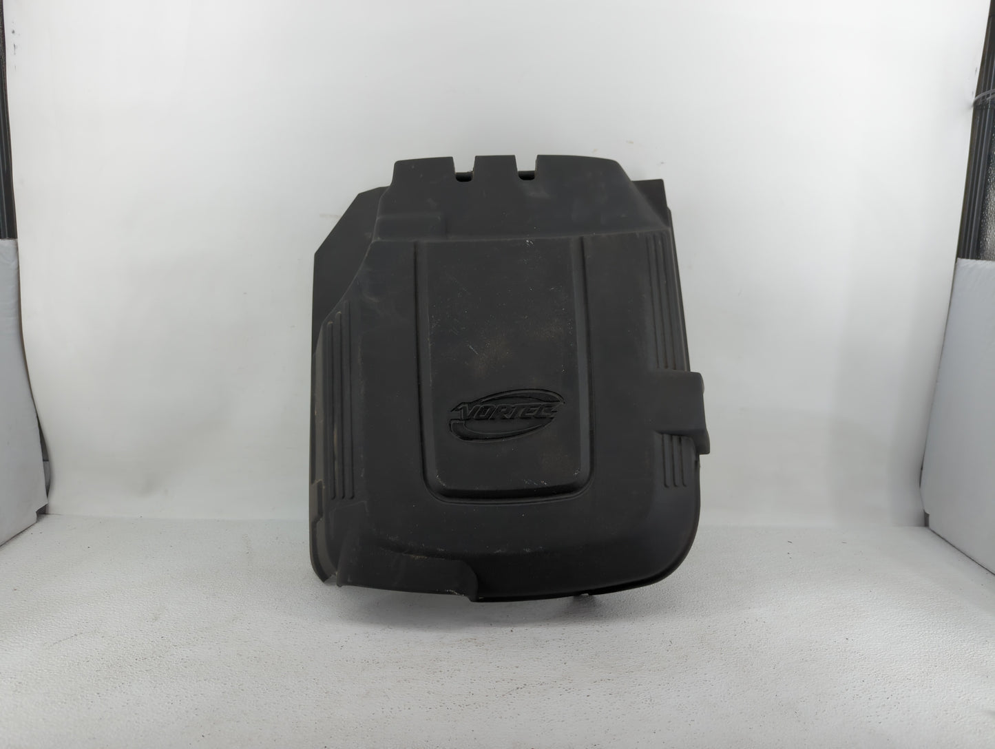 2013 Buick Verano Engine Cover - Oemusedautoparts1.com