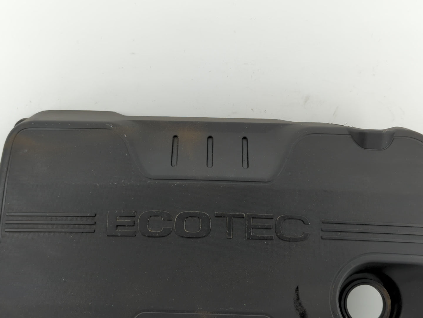 2013 Buick Verano Engine Cover - Oemusedautoparts1.com