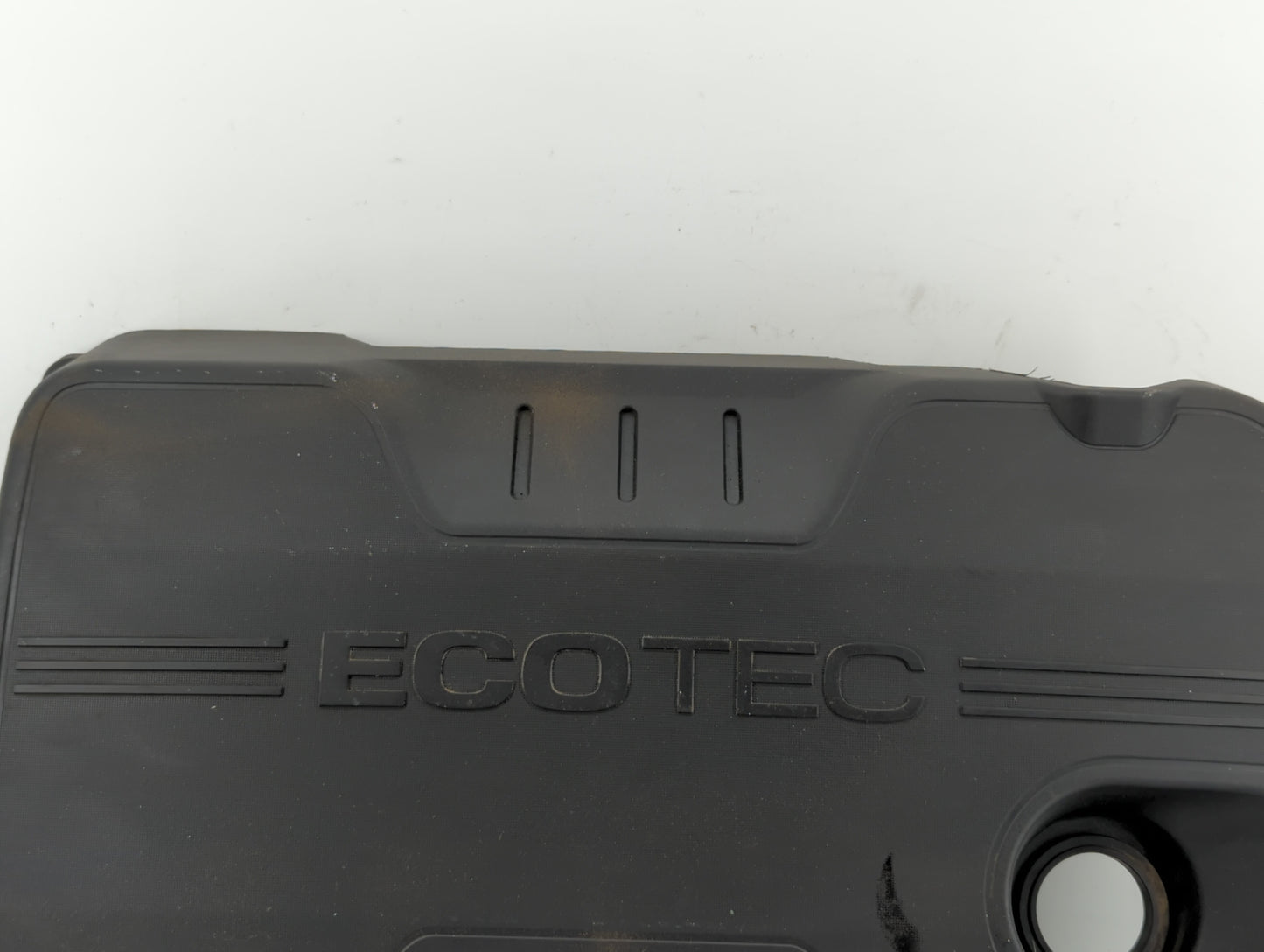 2013 Buick Verano Engine Cover - Oemusedautoparts1.com