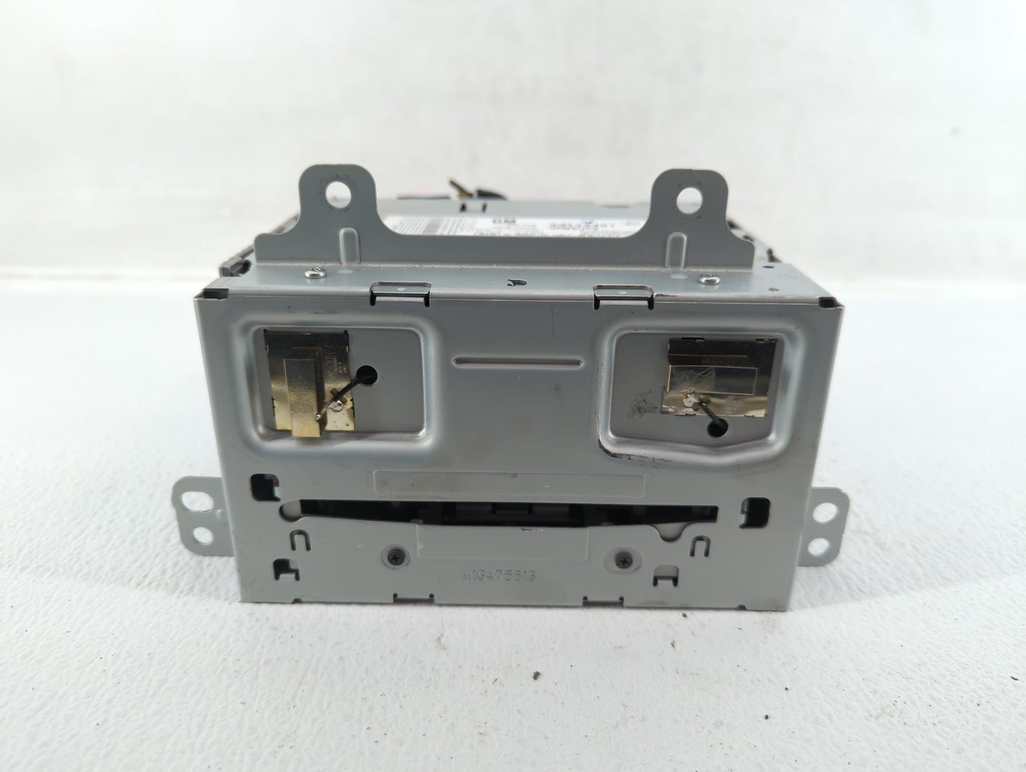 2013-2013 Buick Verano Am Fm Cd Player Radio Receiver - Oemusedautoparts1.com